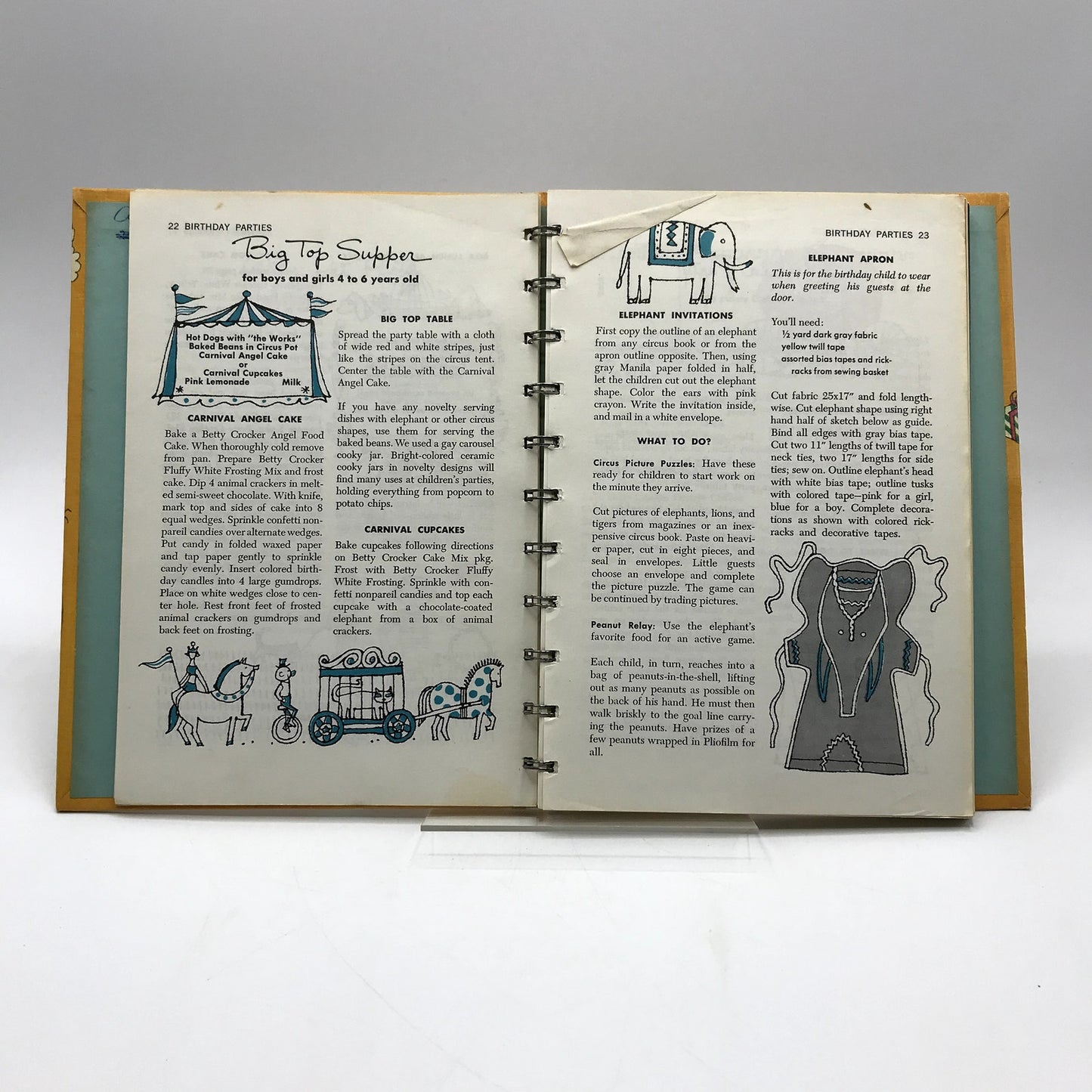 Betty Crocker's Party Book Hardcover Illustrated Golden Press 1960 1st Edition