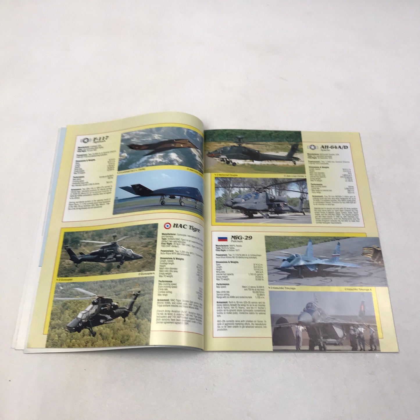 Air Fan Magazine Lot of 122 French Military Aviation Aeronautic History 1979-96