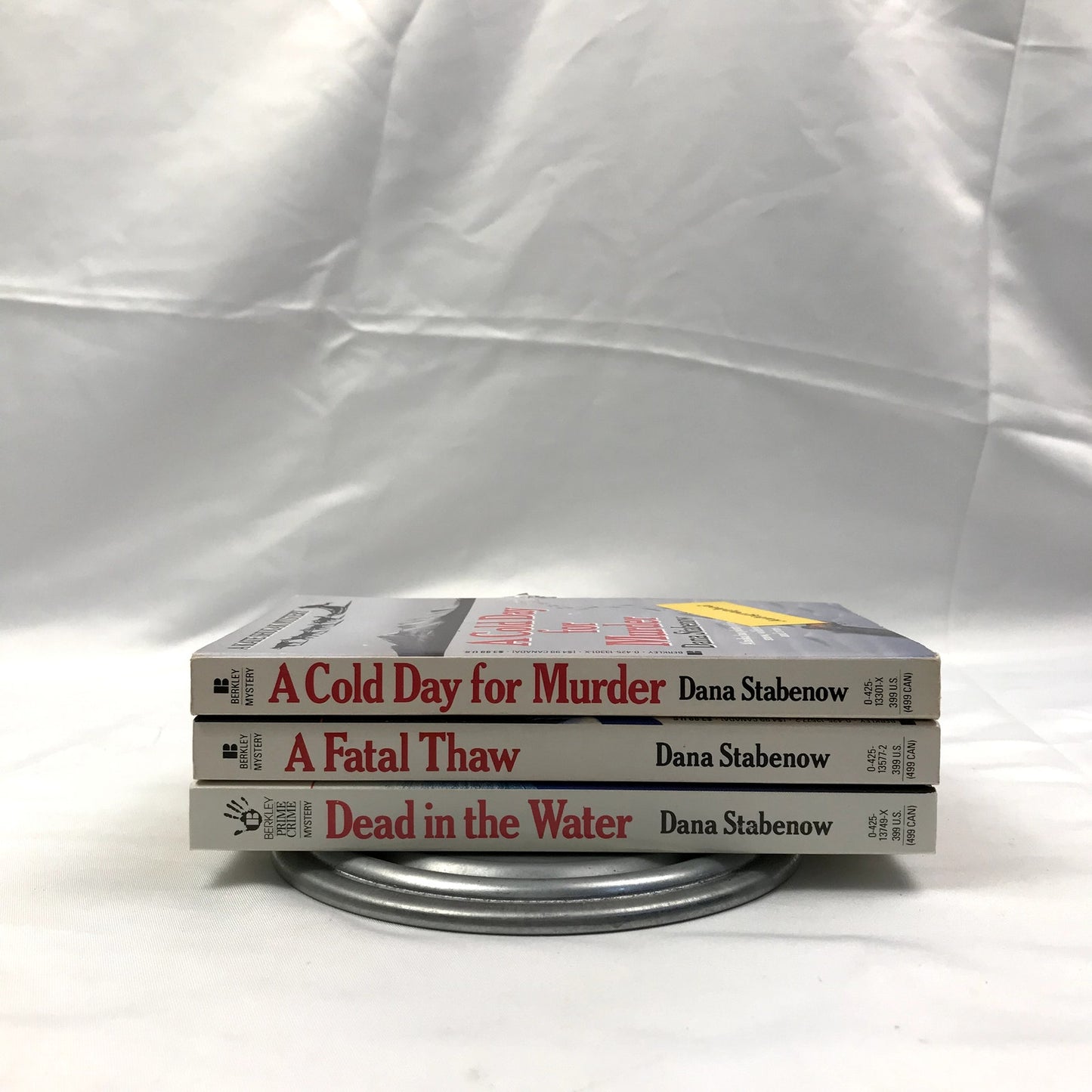 Dana Stabenow Signed Lot of 3 Kate Shugak Mystery Series Paperback Novels 1990's