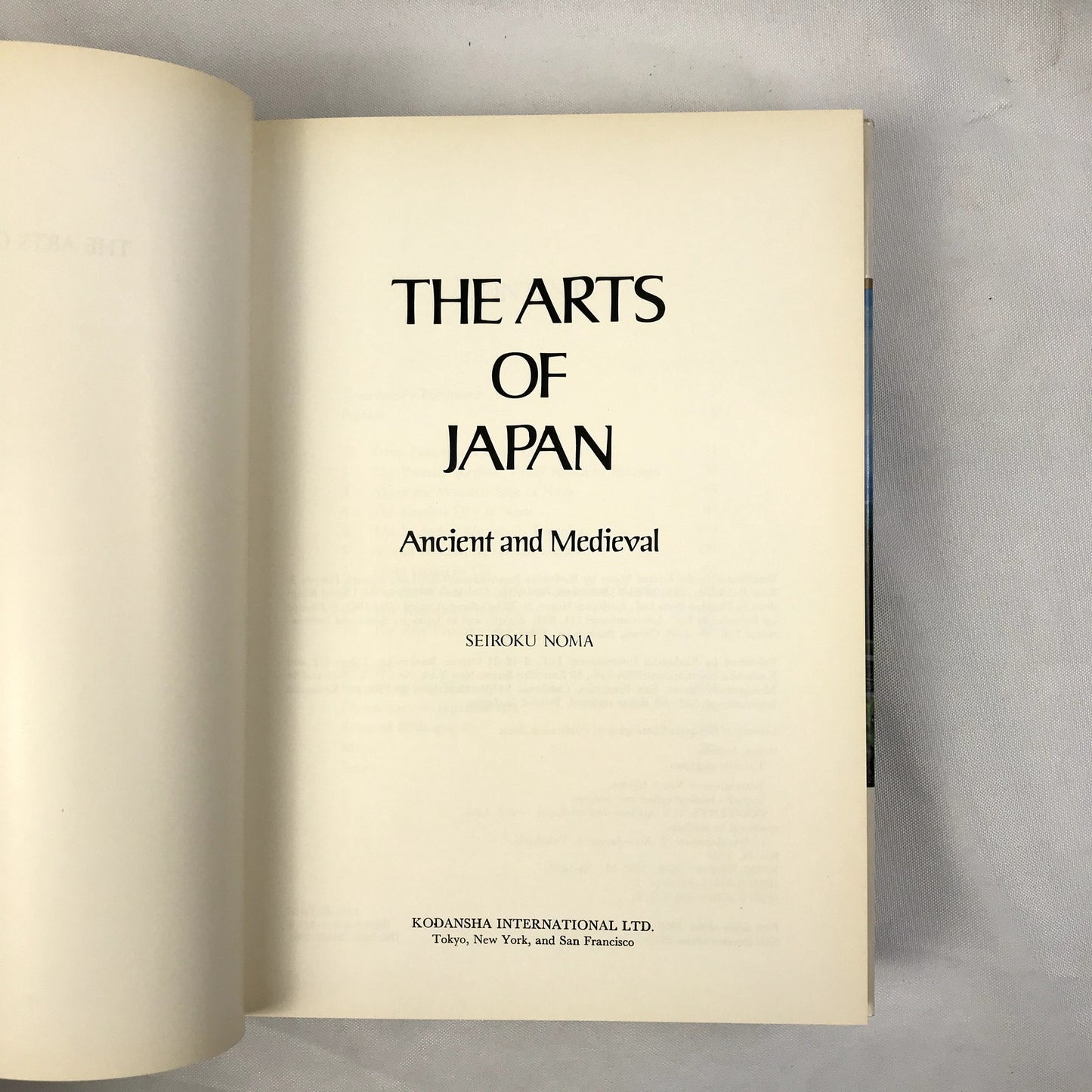 The Arts of Japan Books Illustrated 2 Volume Hardcover Set by Seiroku Noma 1978