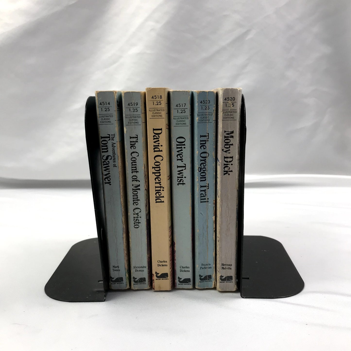 Moby Books Lot of 6 Mini Paperbacks Vintage Illustrated Classic Editions
