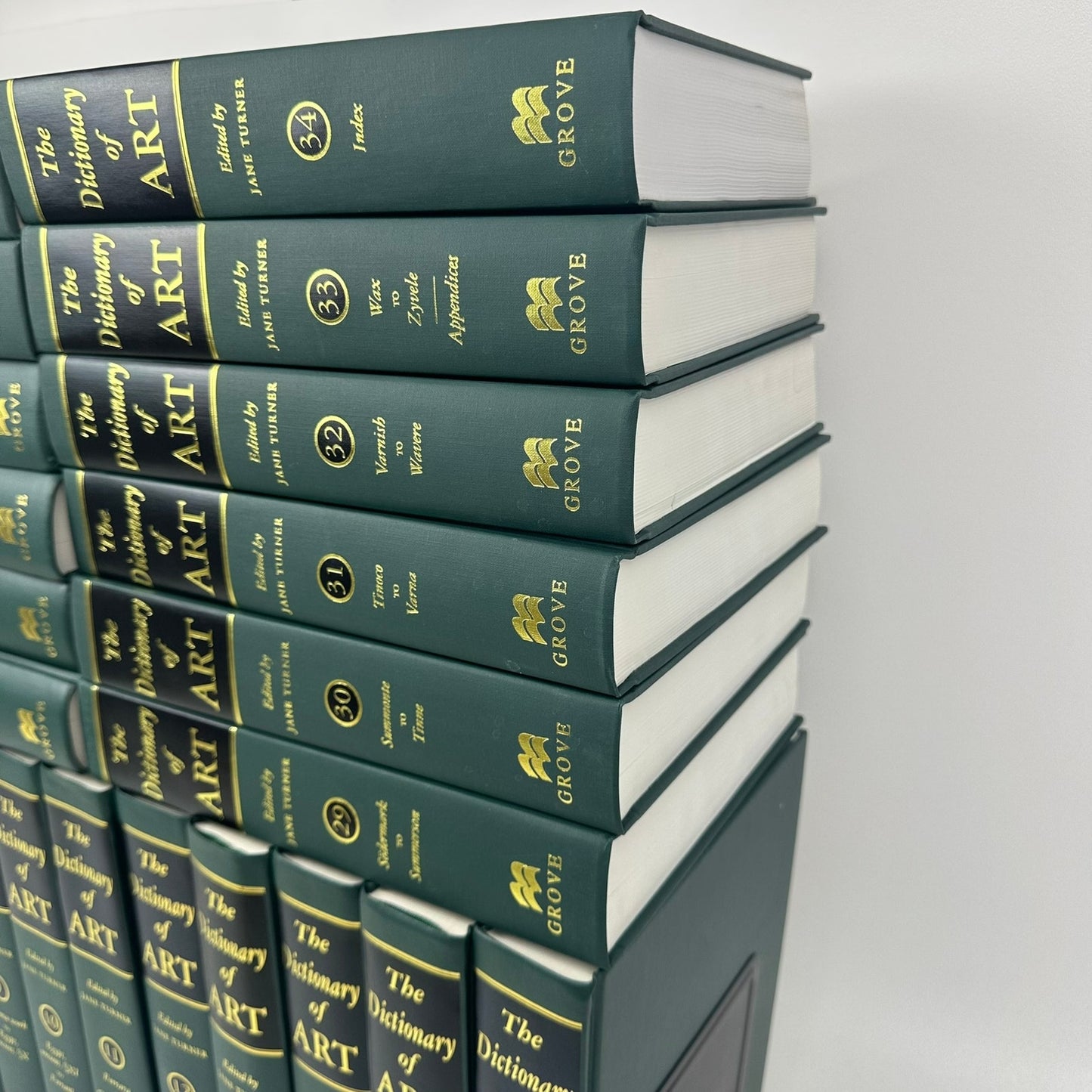 The Grove Dictionary of Art 34 Volume Set Jane Turner Encyclopedias Reference