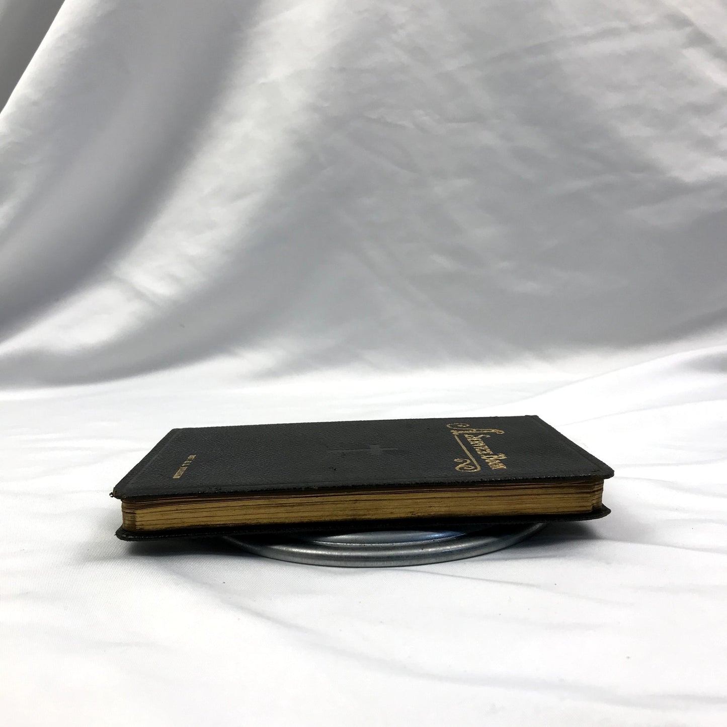 H. L. Wilhelm A Service Book Funerals Guide by National Selected Morticians 1925