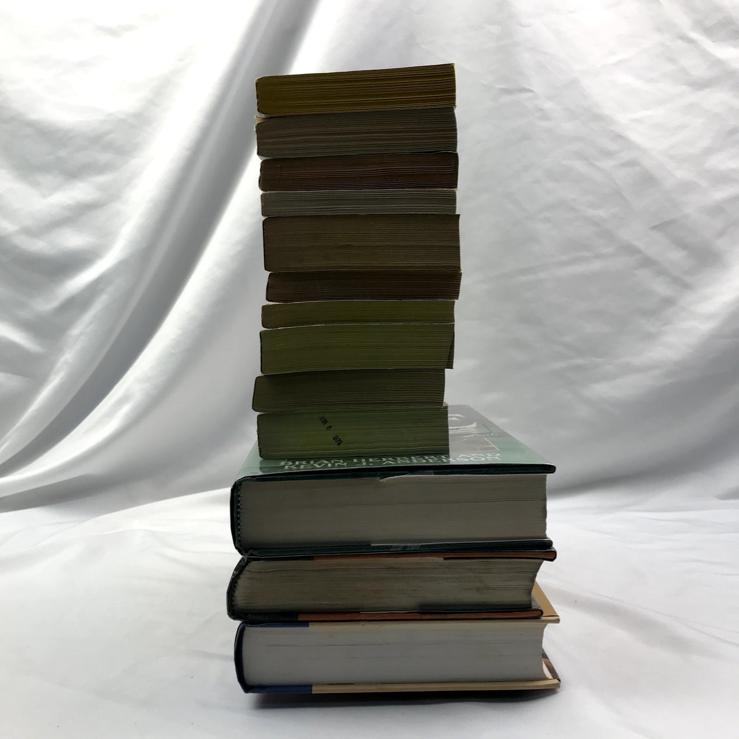 Lot of 13 Frank Herbert Novels DUNE Universe etc. Paperback & Hardcover Book Set