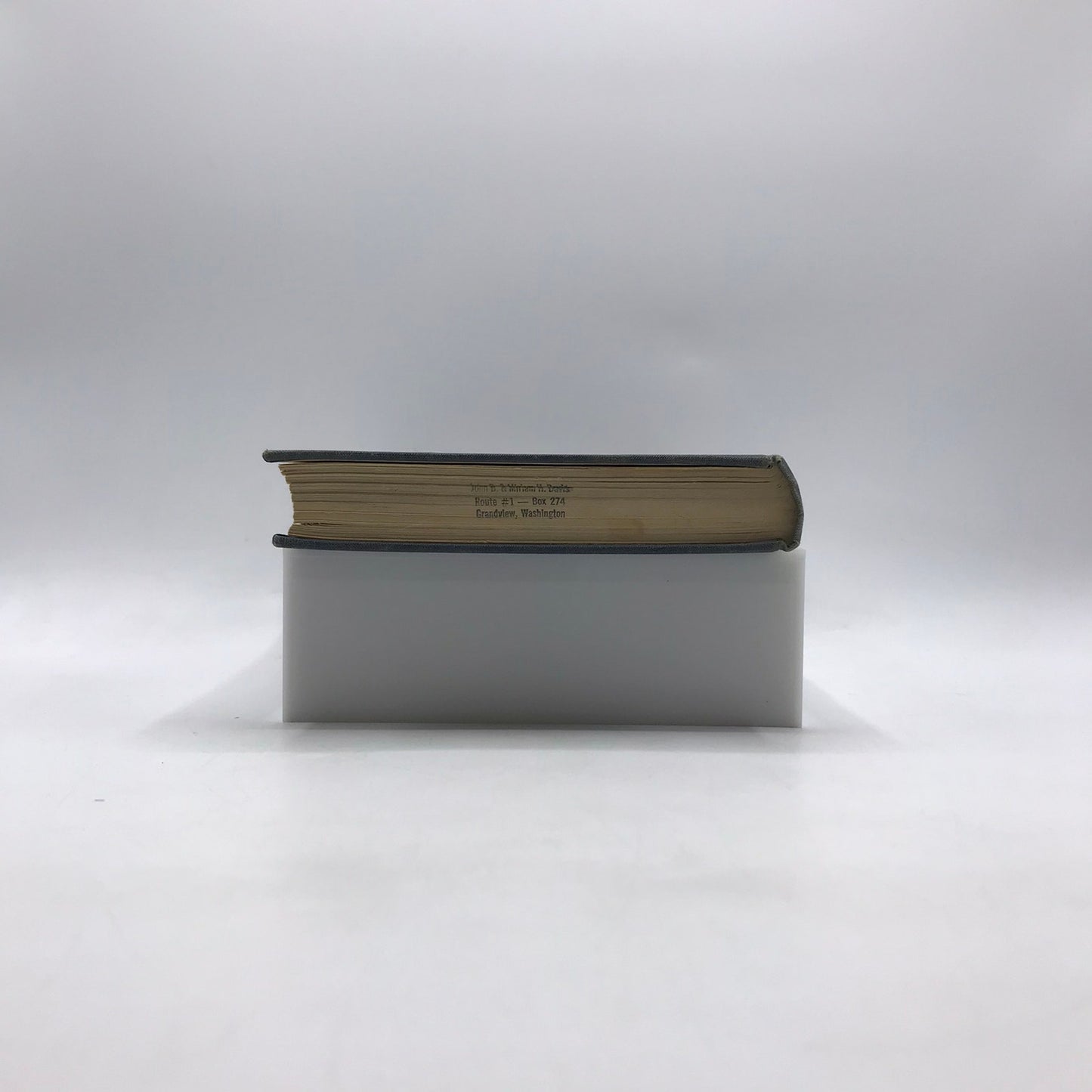 The Umatilla Trail Pioneer Days in Washington Territory SIGNED Helga A Travis