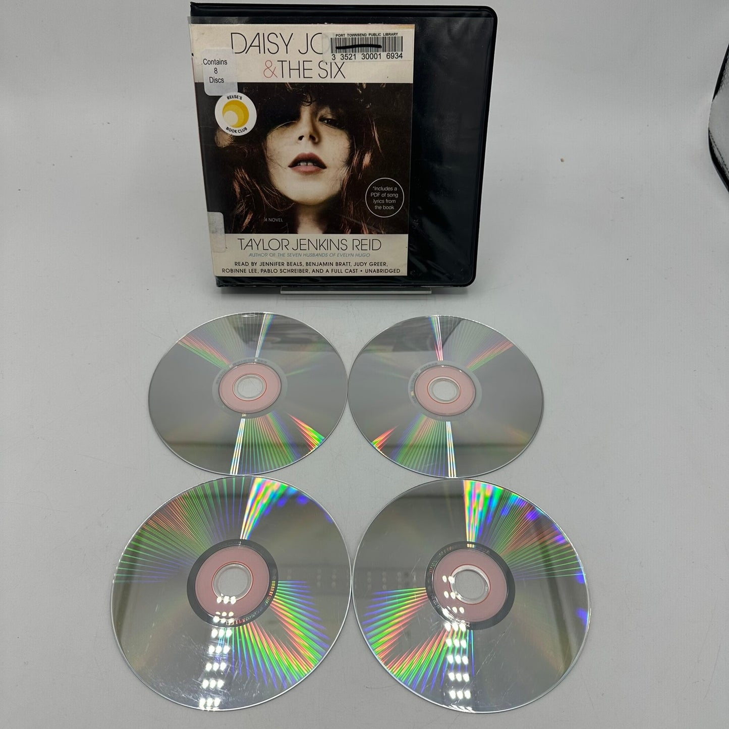 Daisy Jones and the Six A Novel by Taylor Jenkins Reid Audiobook with 8 CD Discs