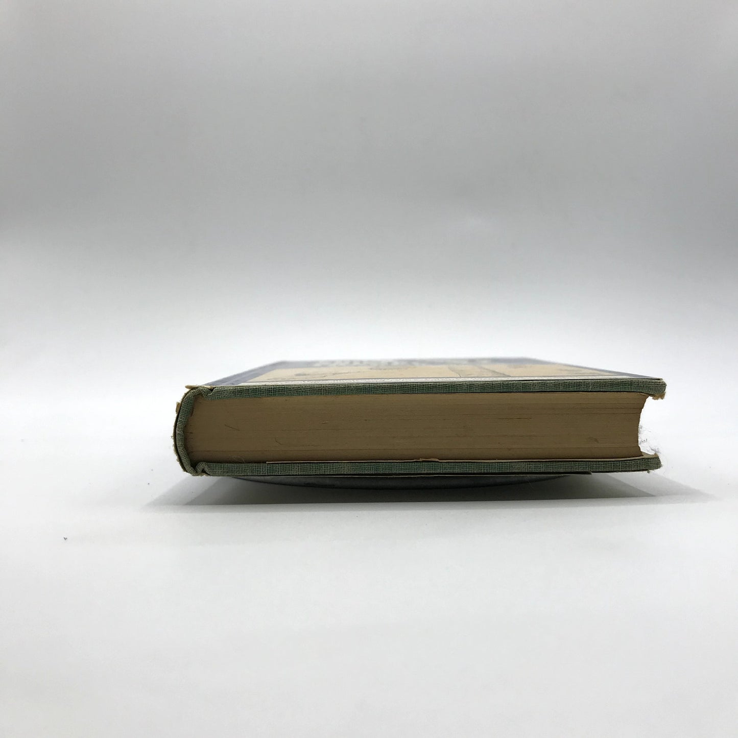 A Field Guide to Animal Tracks Illustrated Book by Olaus Murie 4th Printing 1960