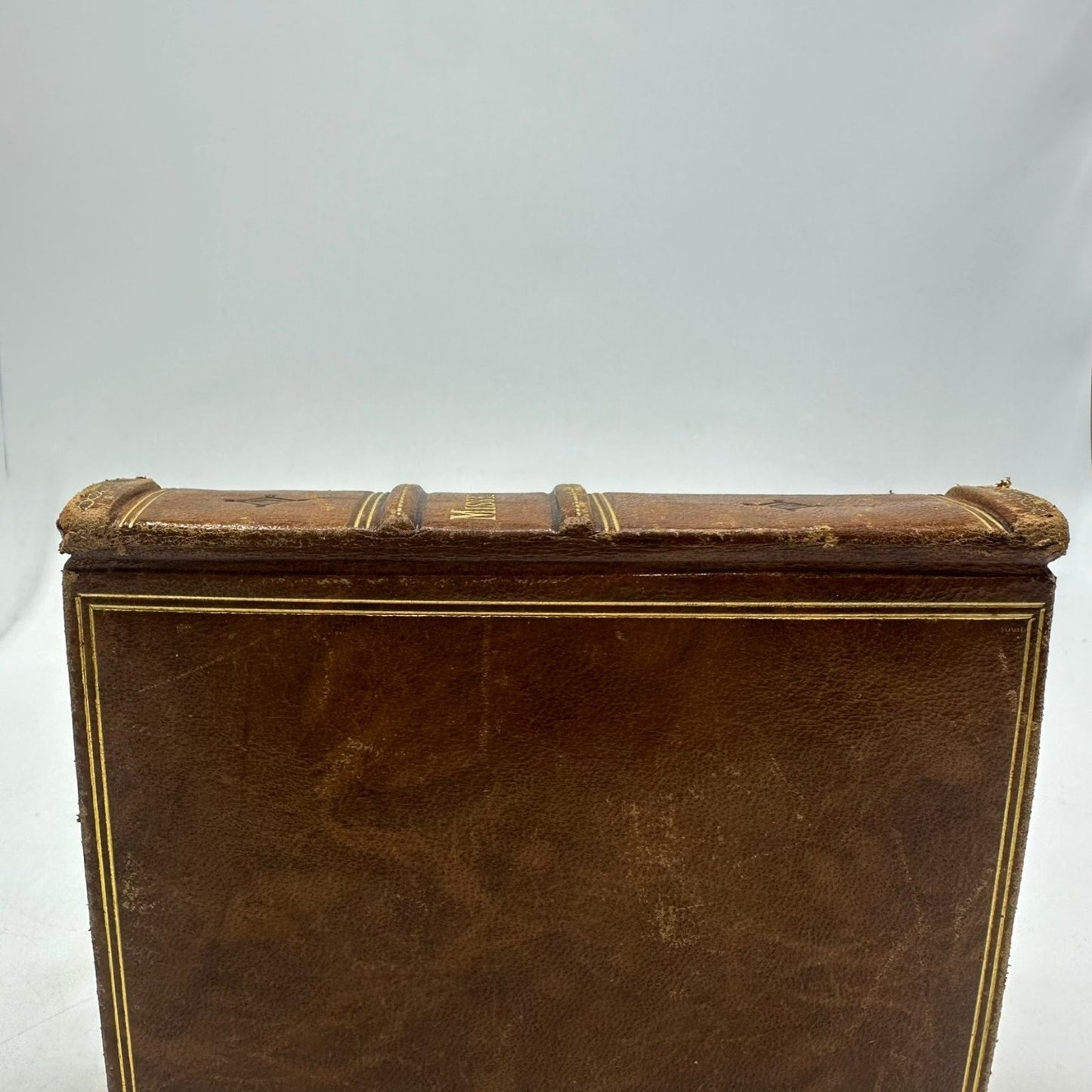 Missel de Sainte Jeanne d'Arc Illustrated Gilt Edges Leather Book Nouvelle Ed