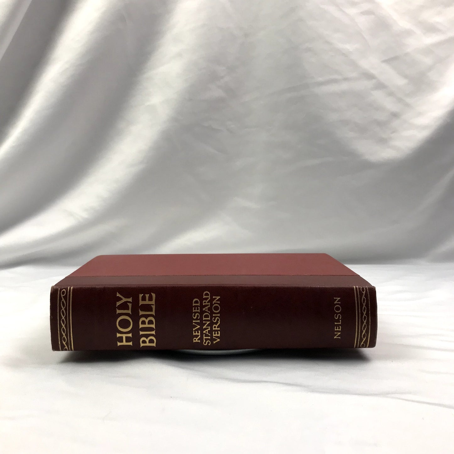 The Holy Bible Revised Standard Version Hardcover Book Thomas Nelson & Sons 1952