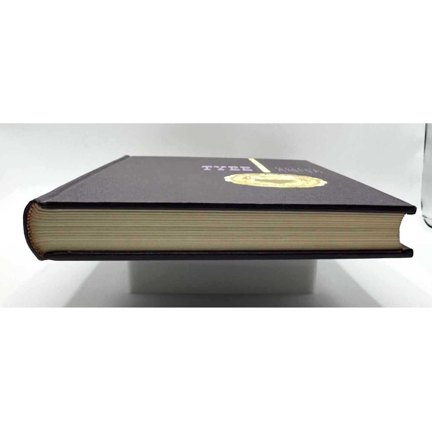 University of Washington 1961 Hardcover TYEE Yearbook Volume 62