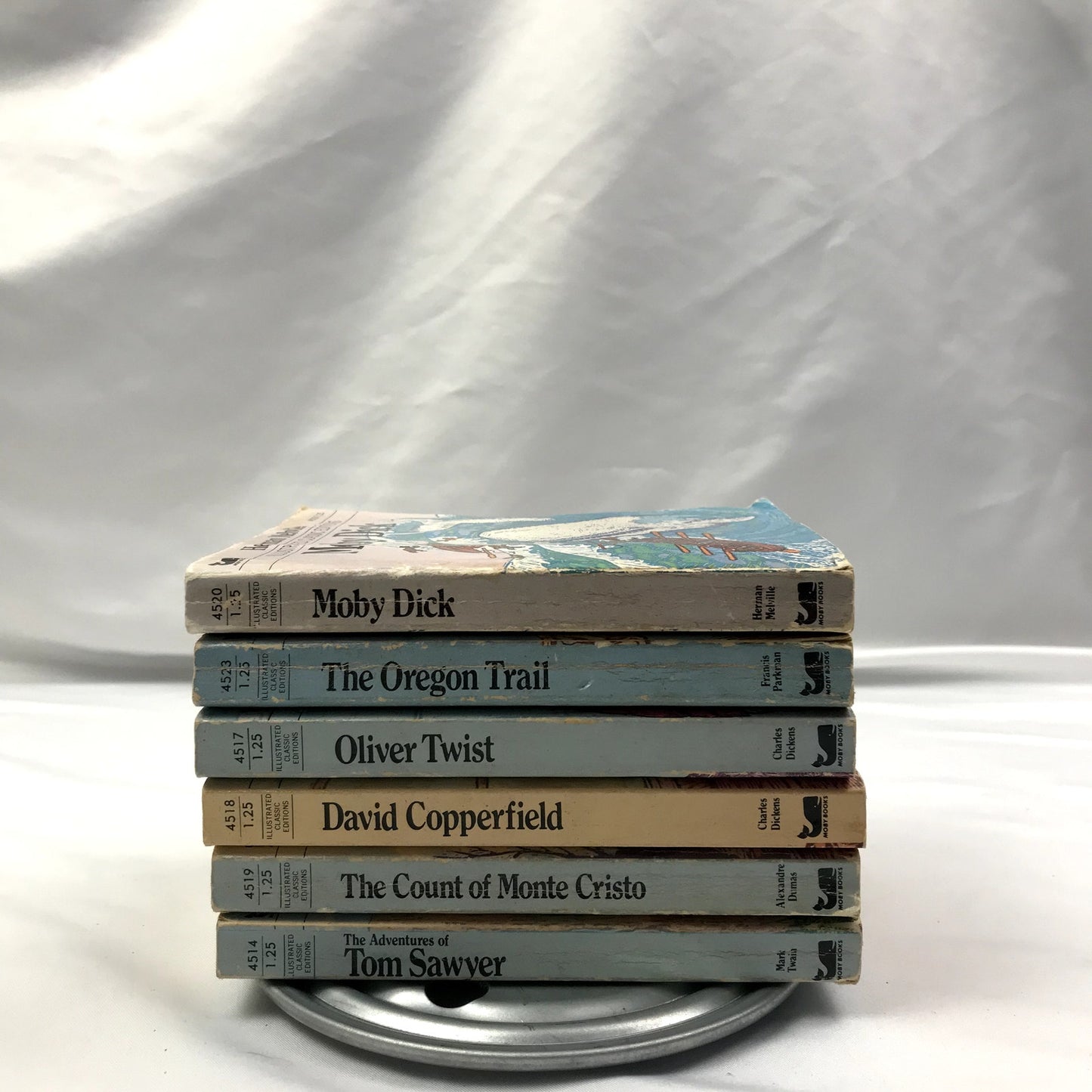 Moby Books Lot of 6 Mini Paperbacks Vintage Illustrated Classic Editions