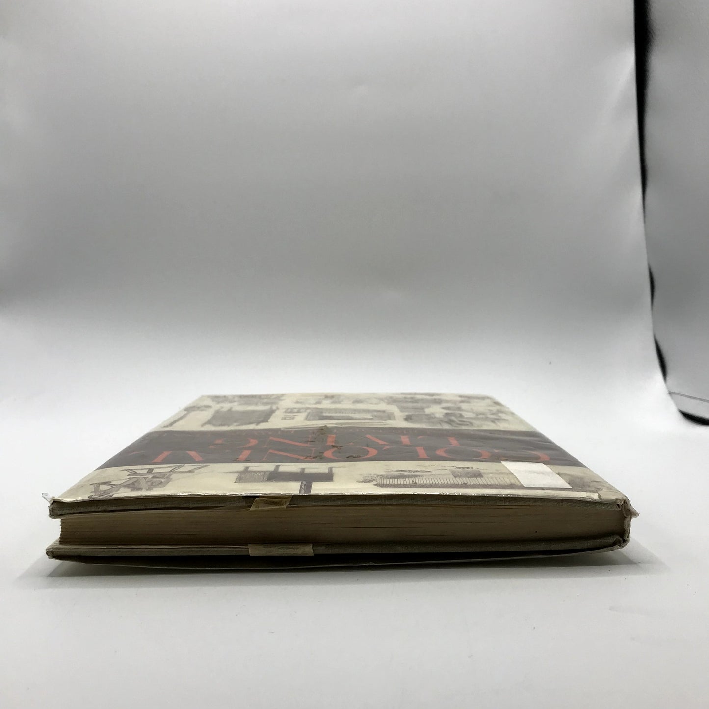 Colonial Living Hardcover Book Written And Illustrated by Edwin Tunis 1957