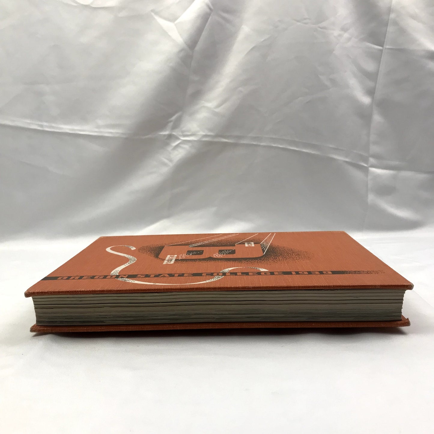 The Beaver 1939 Hardcover Yearbook Oregon State College Corvallis, OR