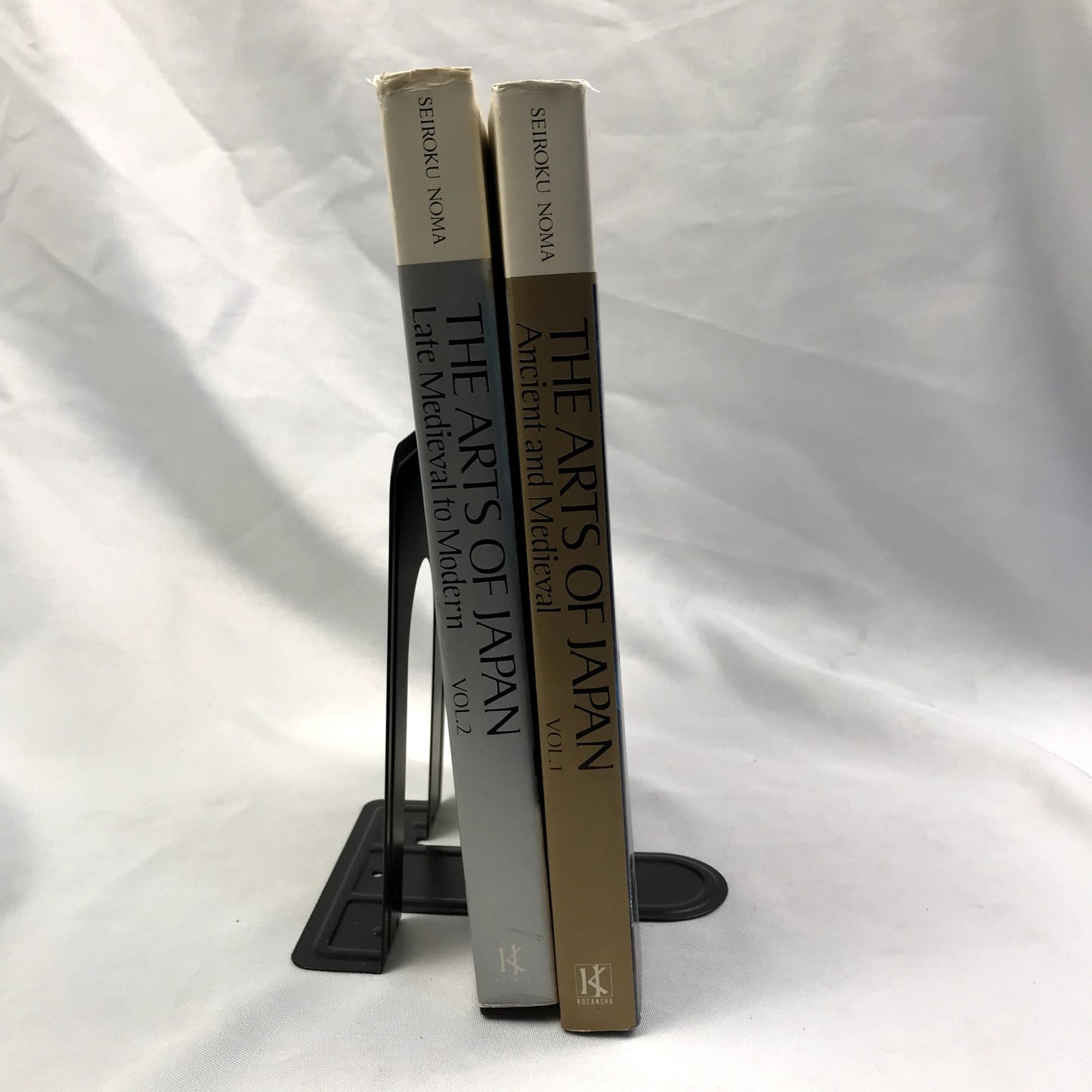 The Arts of Japan Books Illustrated 2 Volume Hardcover Set by Seiroku Noma 1978