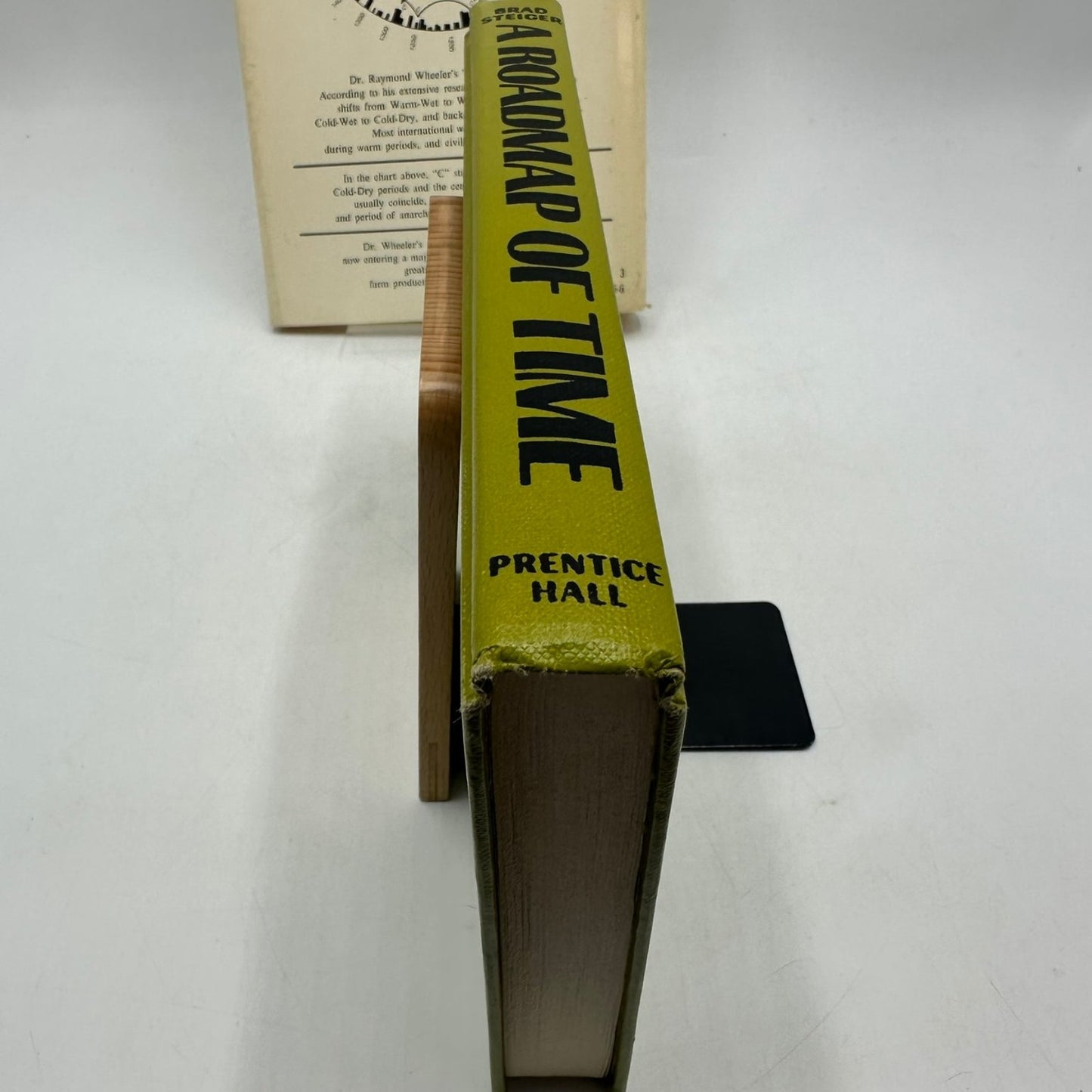 A Roadmap of Time Brad Steiger 1975 Climate Prediction Meteorology Periodicity
