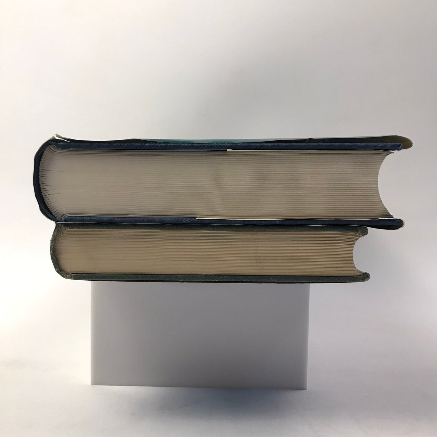 Janes All The Worlds Aircraft 1945-6 and 1985-86 Aviation Military History War