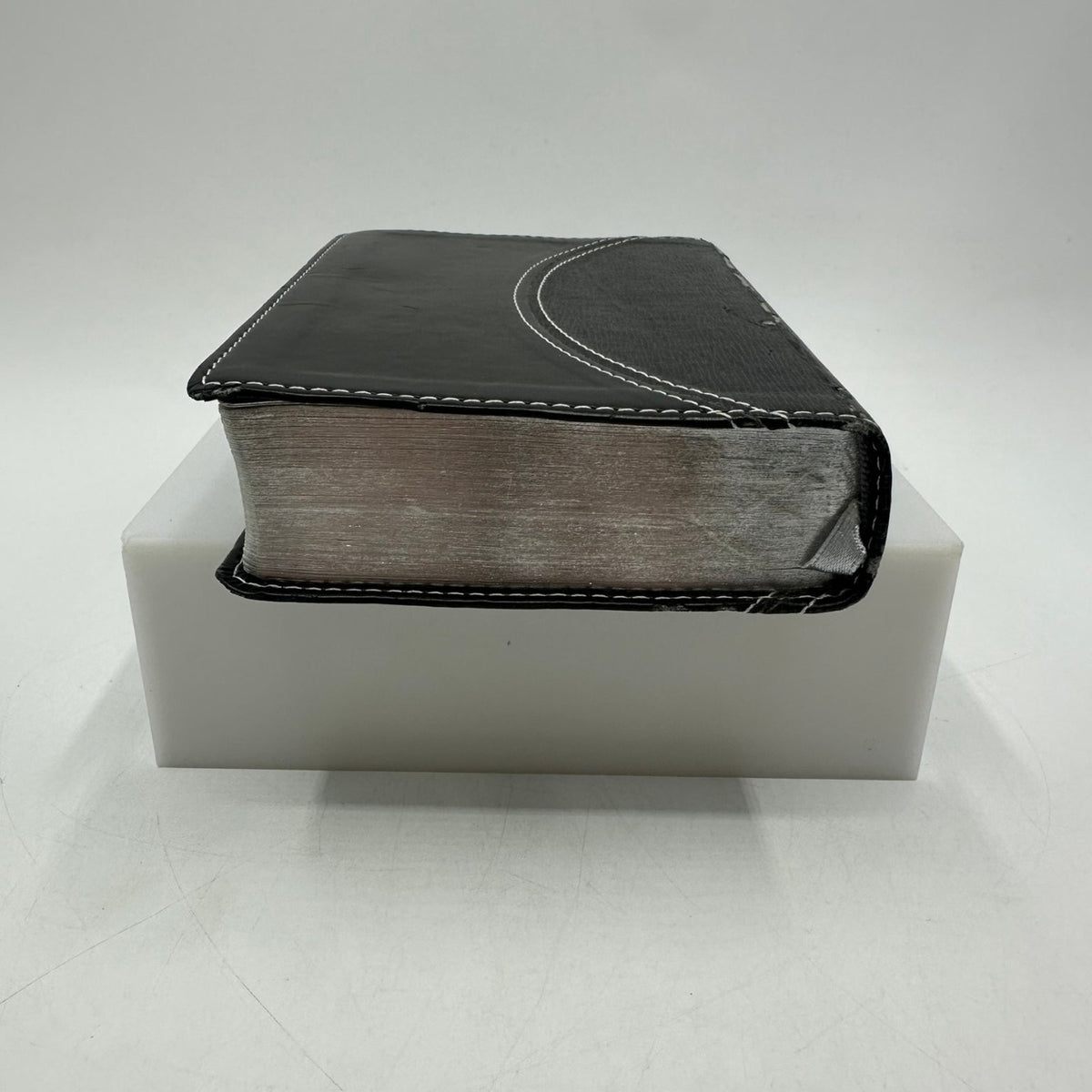 Compact Holy Bible KJV Reference 2000 Zondervan Black Leatherette Christian