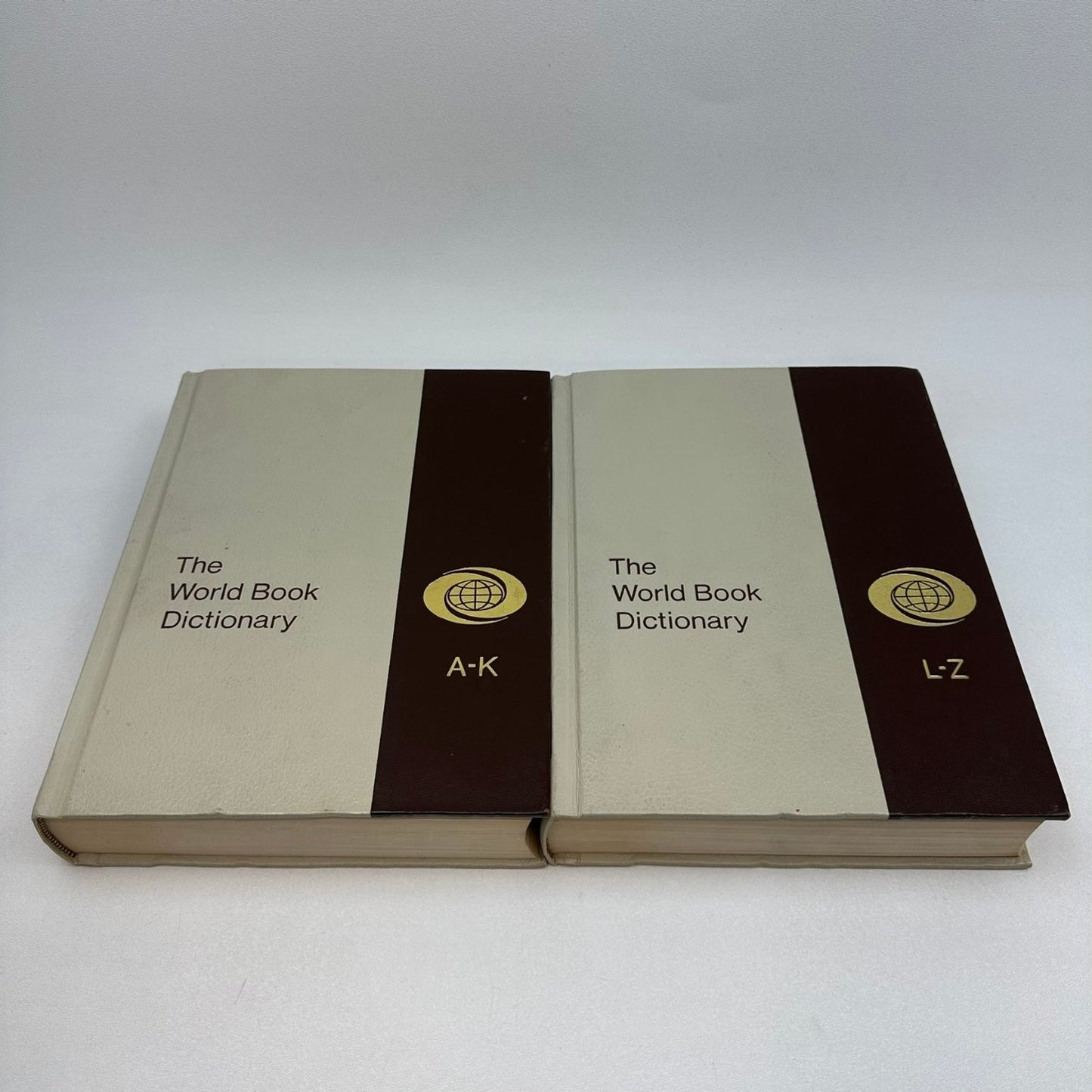 The World Book Dictionary Thorndike Barnhart 1976 2 Volume Set Reference