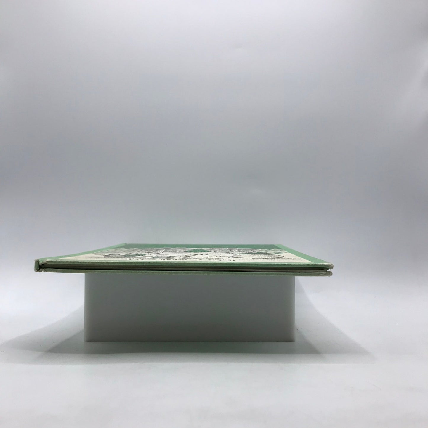 Mr Willowbys Christmas Tree Robert Barry Weekly Reader Childrens Book Club