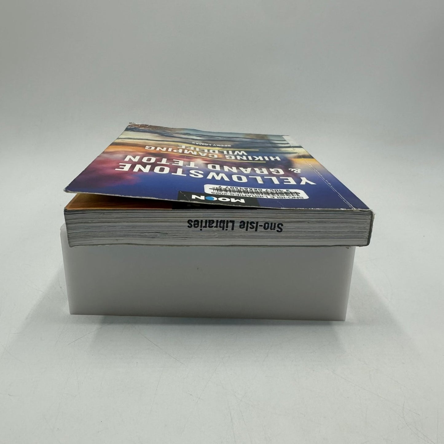 Yellowstone & Grand Teton Becky Lomax 2025 Hiking Camping Wildlife Guide Moon