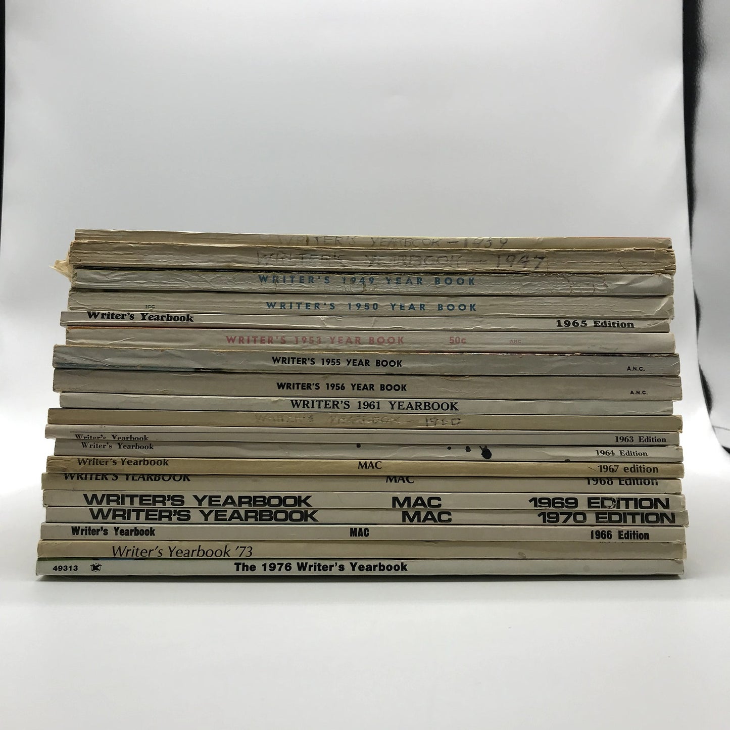 Lot of 19 Writer's Yearbook Magazine Illustrated 1949-1976 Vintage Writing Guide