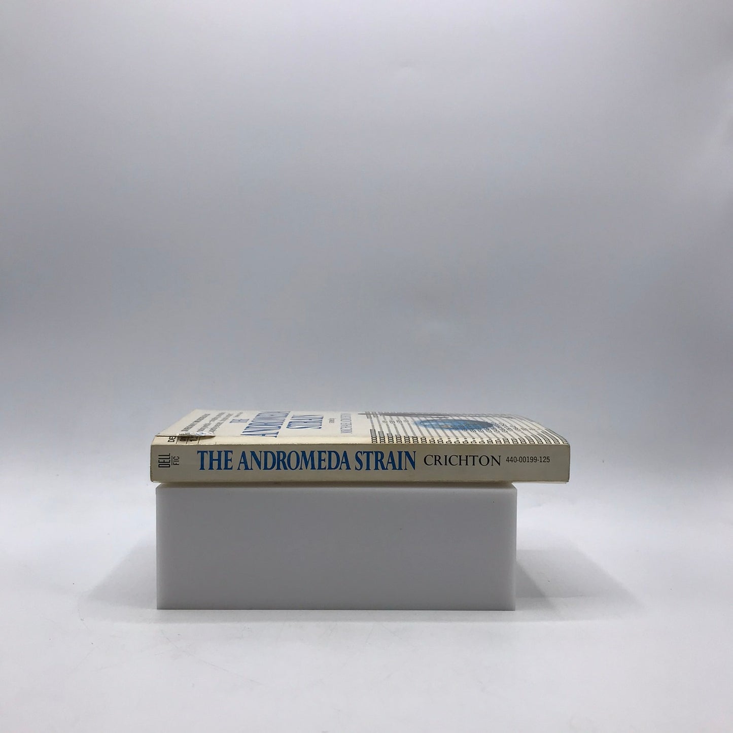 The Andromeda Strain Michael Crichton Science Fiction Fantasy Thriller Novel