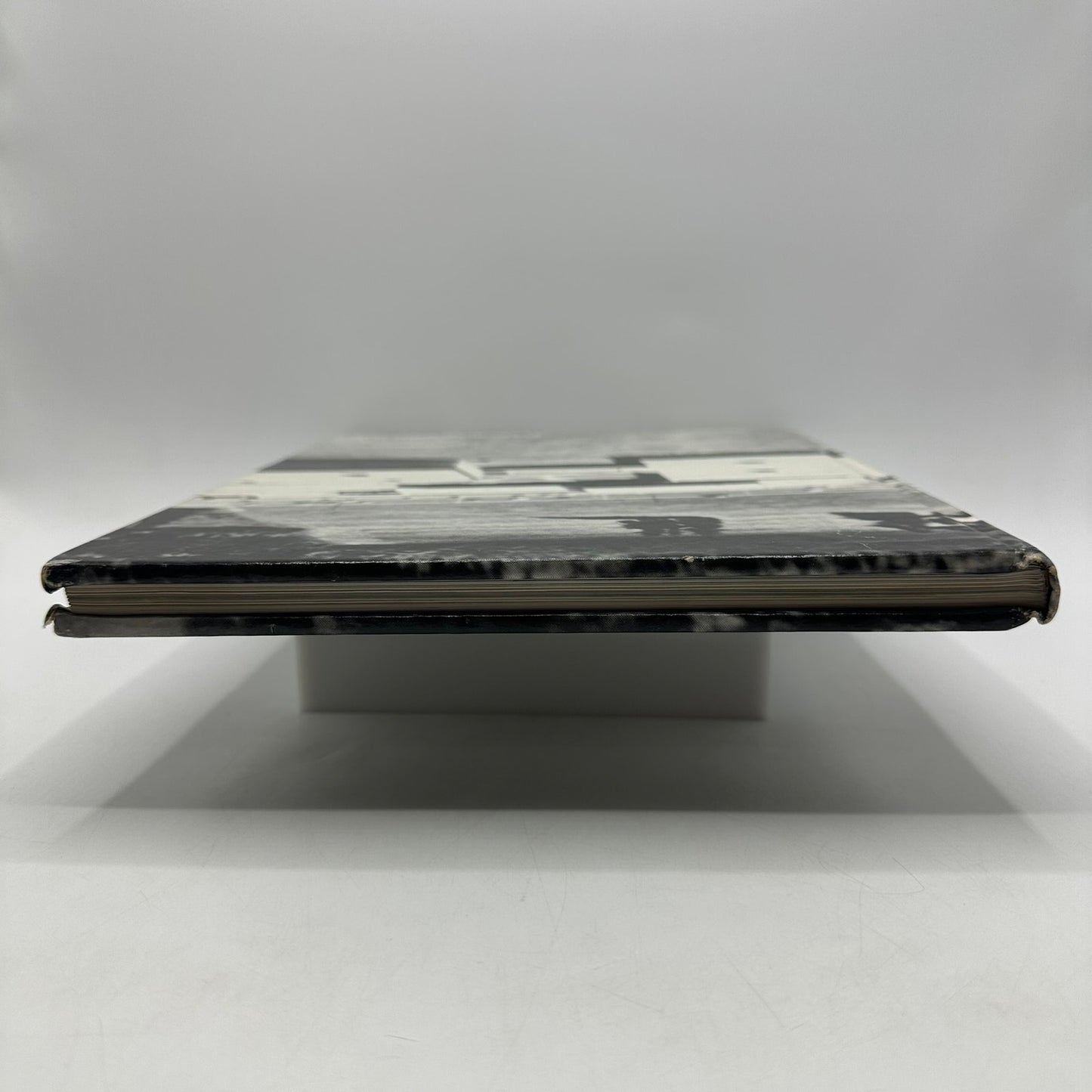 Evergreen High School 1977 Annual Yearbook Historical Memorabilia Vancouver WA