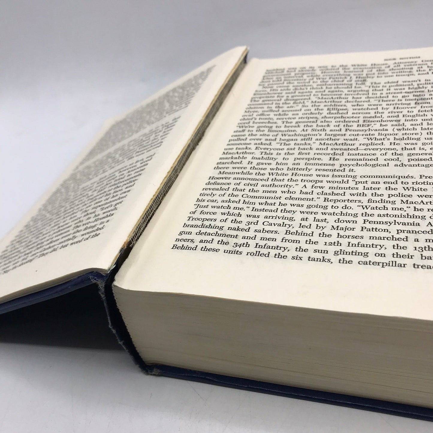 The Glory and The Dream Volumes 1 and 2 William Manchester American History