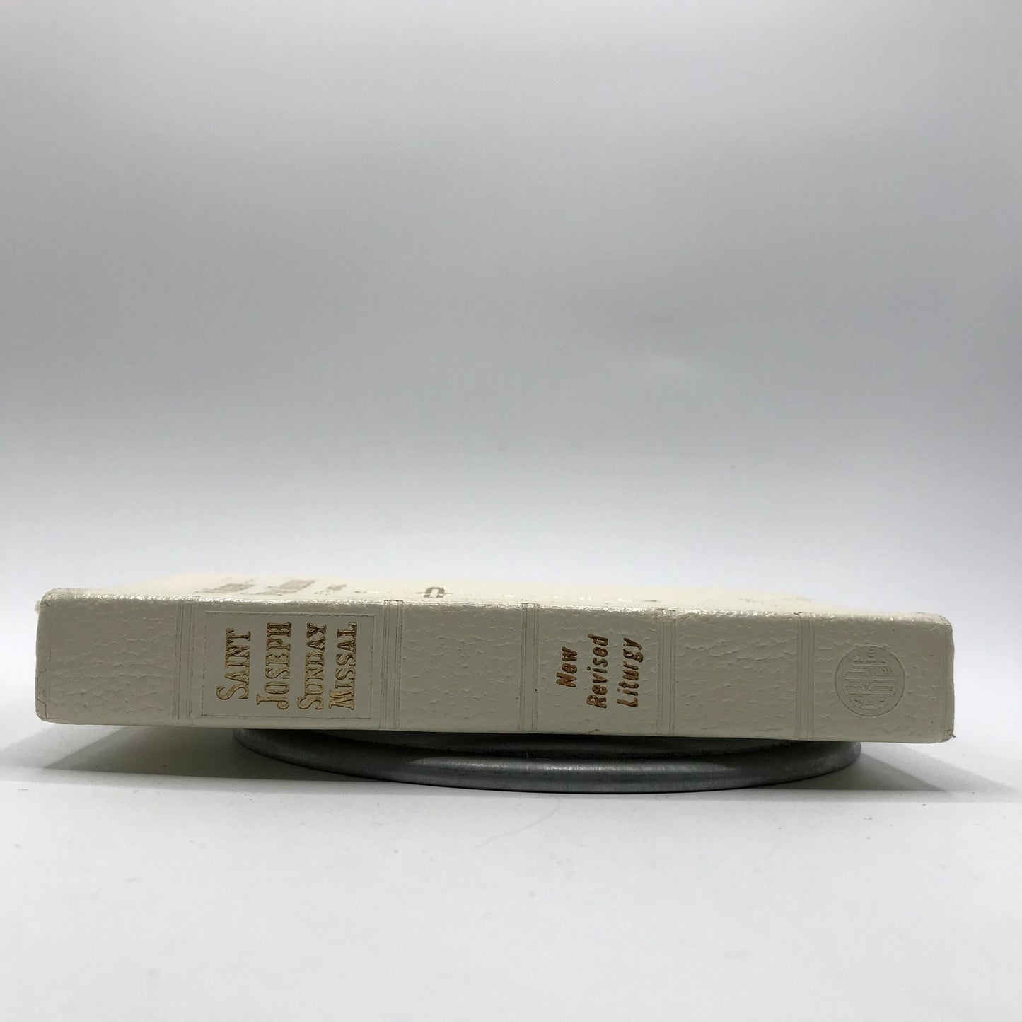 Saint Joseph Sunday Missal and Hymnal Softcover Book by Isabel V. Flynn 1956