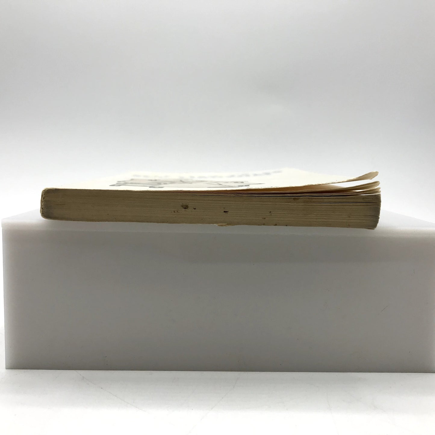 Selected Tales of Liaozhai Rare Paperback Book by PU Songling 1st Edition 1981