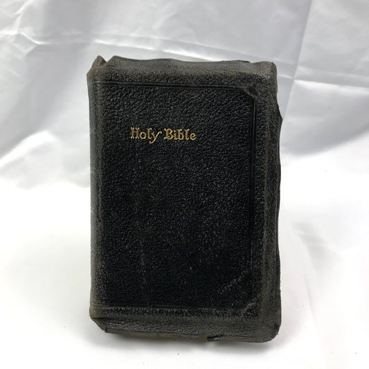 The Holy Bible Self-Pronouncing Reference Edition King James Version 1940s