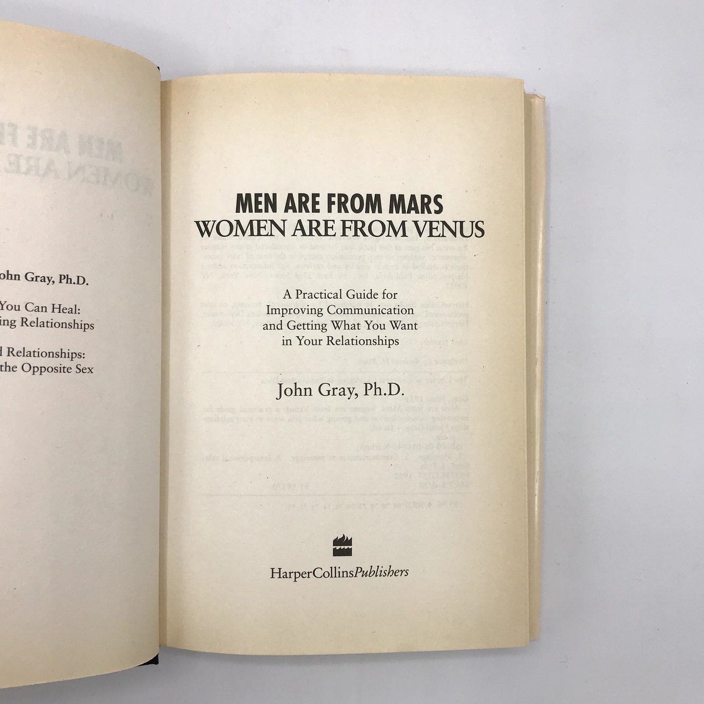 Men Are from Mars, Women Are from Venus Hardcover 1st Edition by John Gray 1992