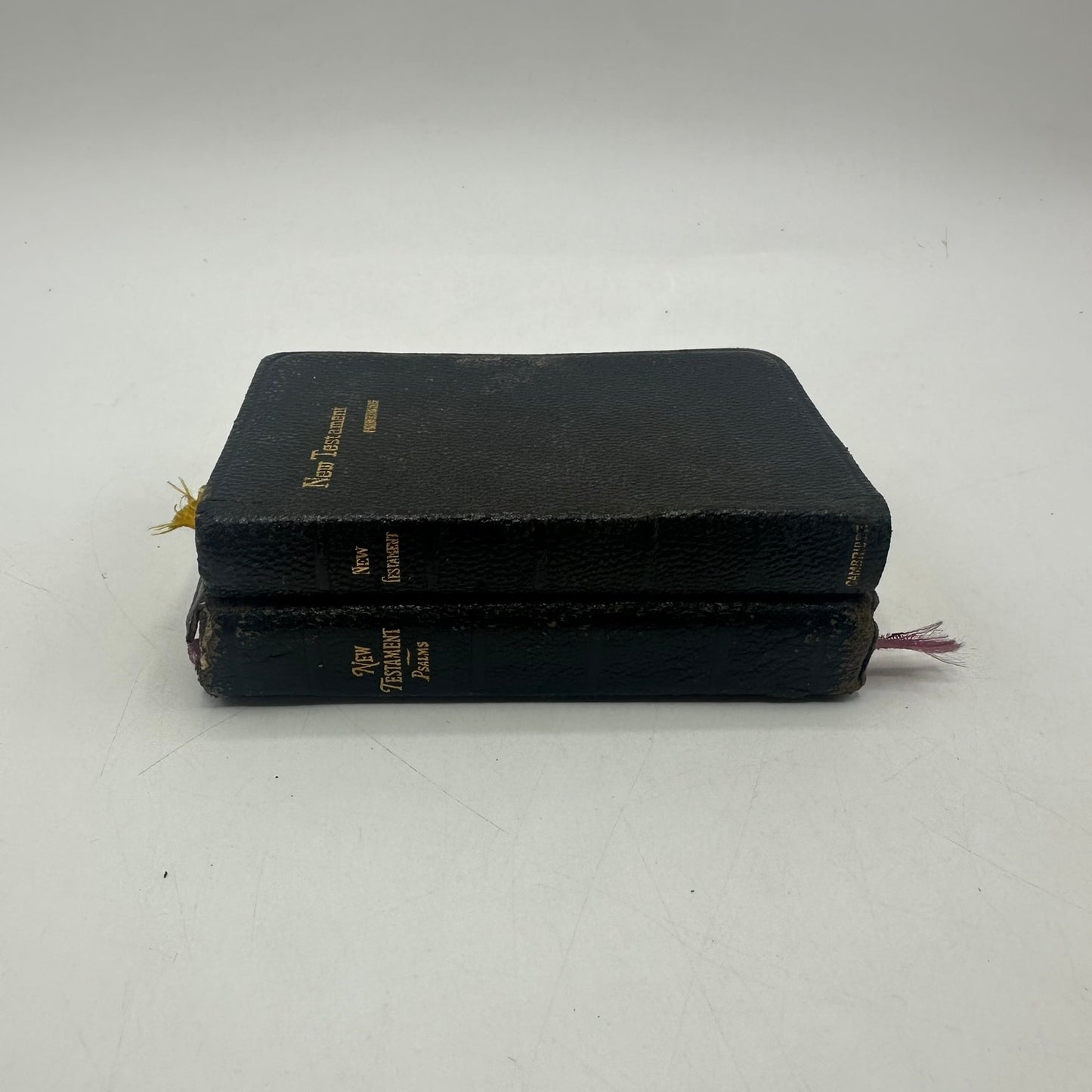 New Testament Pronouncing Paragraphed Lot of 2 Vest Pocket Christian Bible Study
