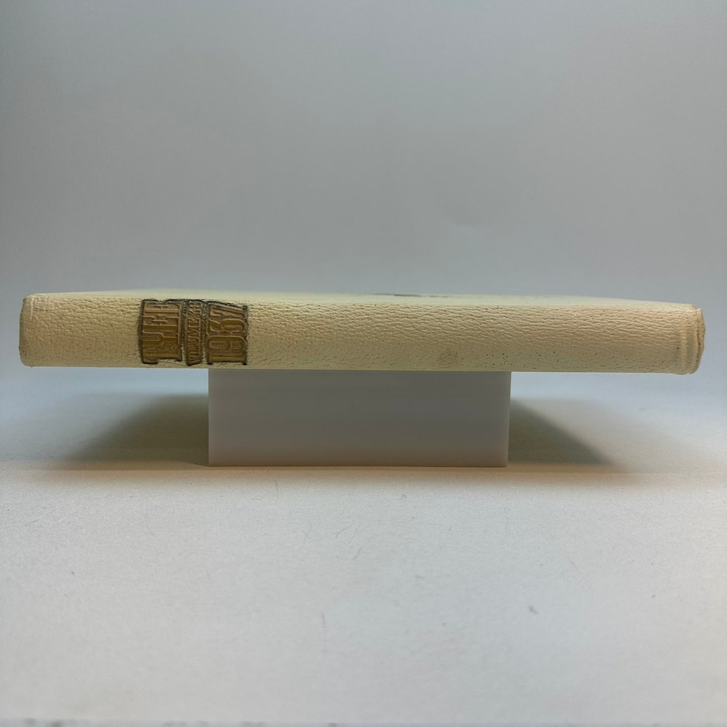 TYEE 1937 University of Washington Yearbook Seattle Annual Vintage College