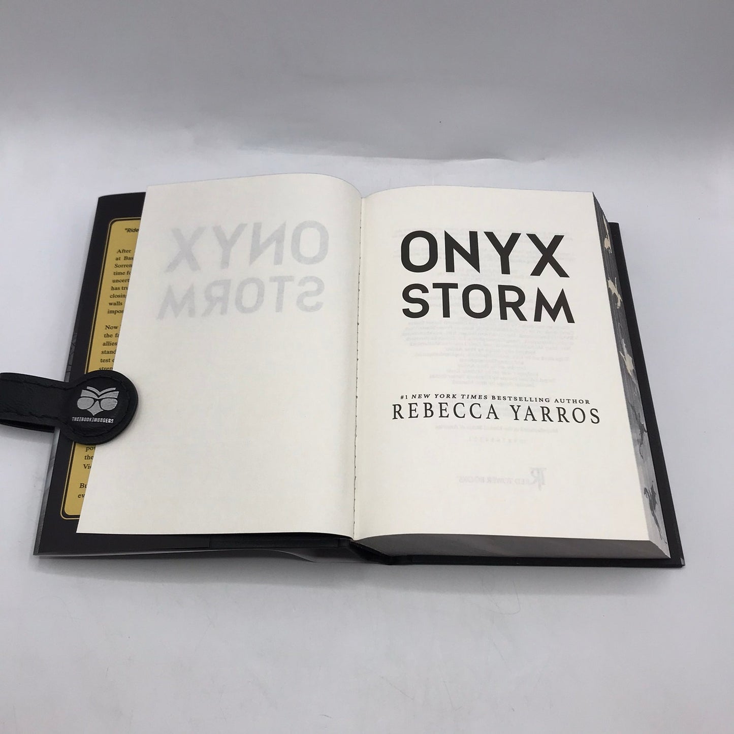 Onyx Storm Rebecca Yarros Military Romance Fantasy New Deluxe Limited Edition