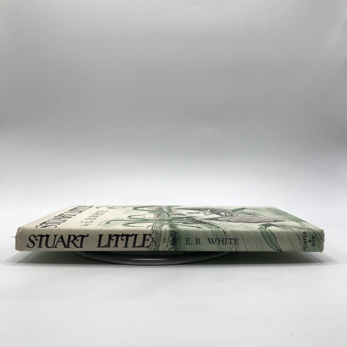 Stuart Little Hardcover Book by E. B. White Illustrated by Garth Williams 1945