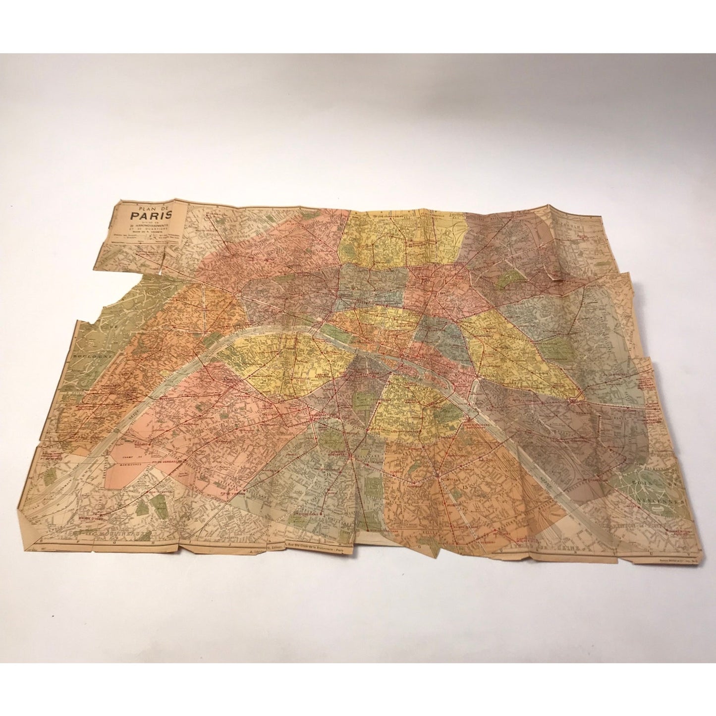 Plan de Paris par Arrondissement Pocket Guide Tourism Maps Travel Geography