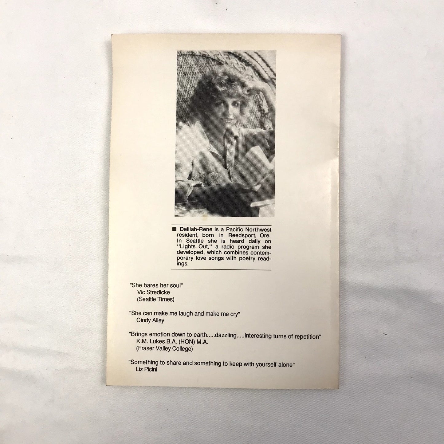 Patchwork Quilts Poems & Illustrations by Delilah Rene Signed 1st Edition 1987