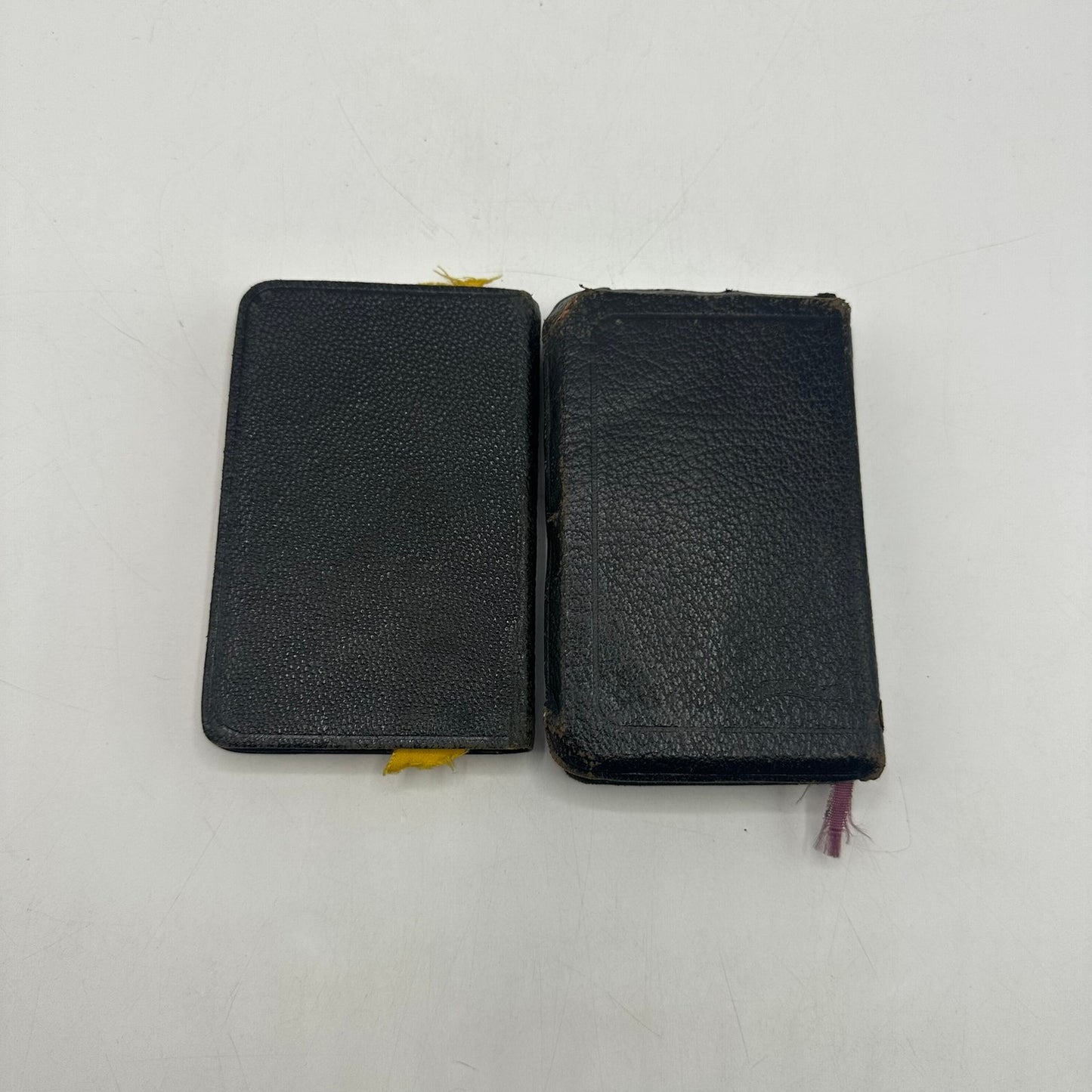 New Testament Pronouncing Paragraphed Lot of 2 Vest Pocket Christian Bible Study