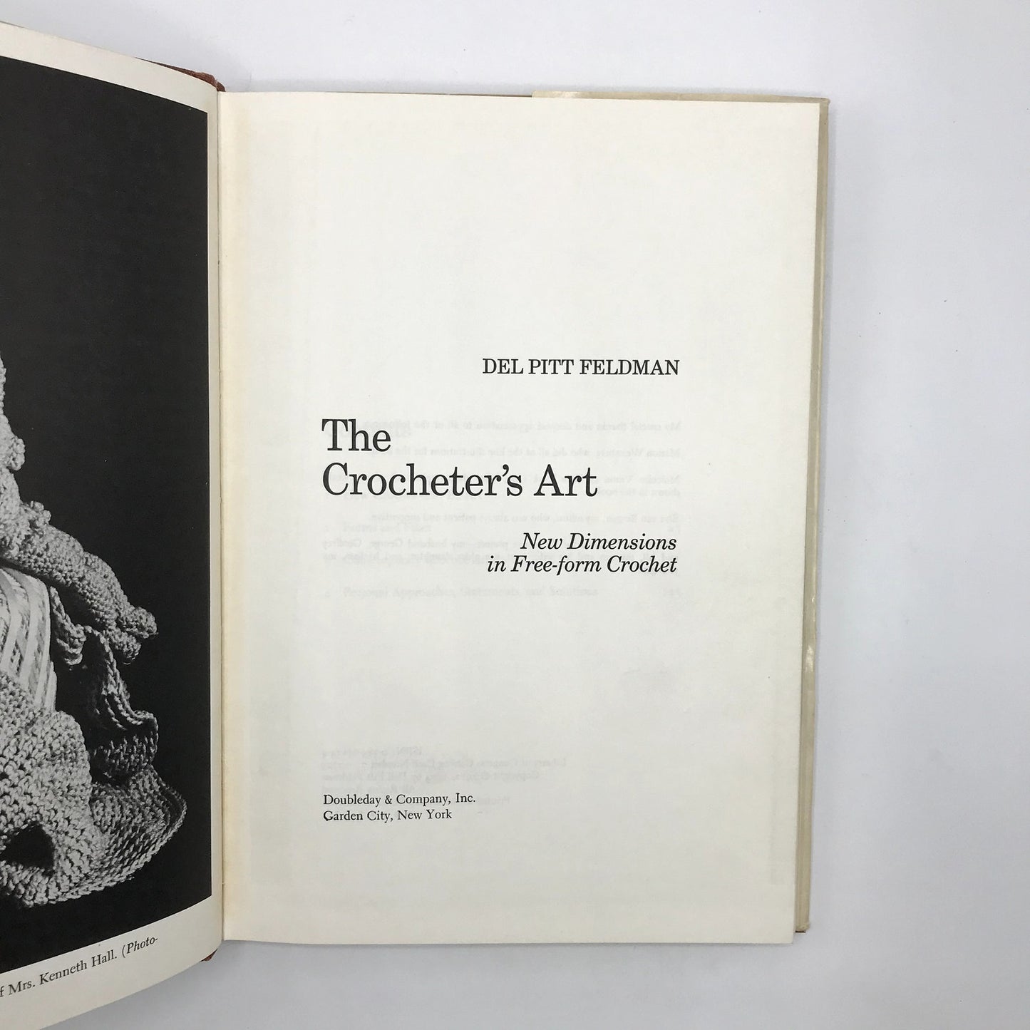 The Crocheter's Art Illustrated Hardcover Reference Book Del Pitt Feldman 1974