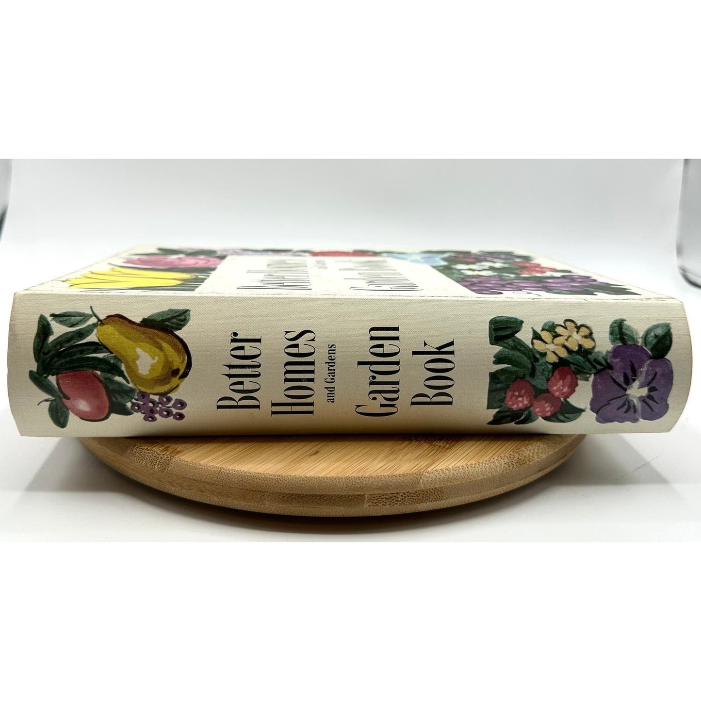 Better Homes & Gardens Garden Book by Meredith Publishing Co 1954 2nd Edition