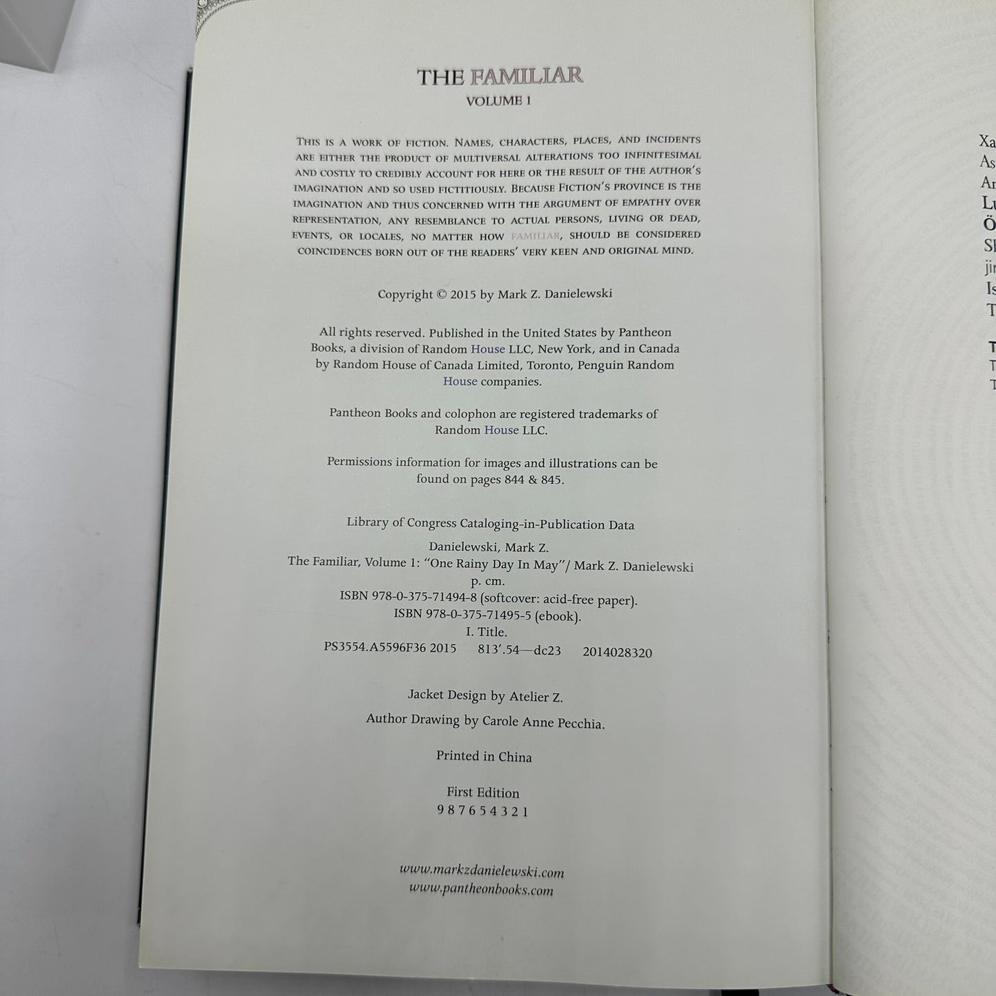 The Familiar Volume 1 One Rainy Day in May Mark Z. Danielewski Thriller Suspense