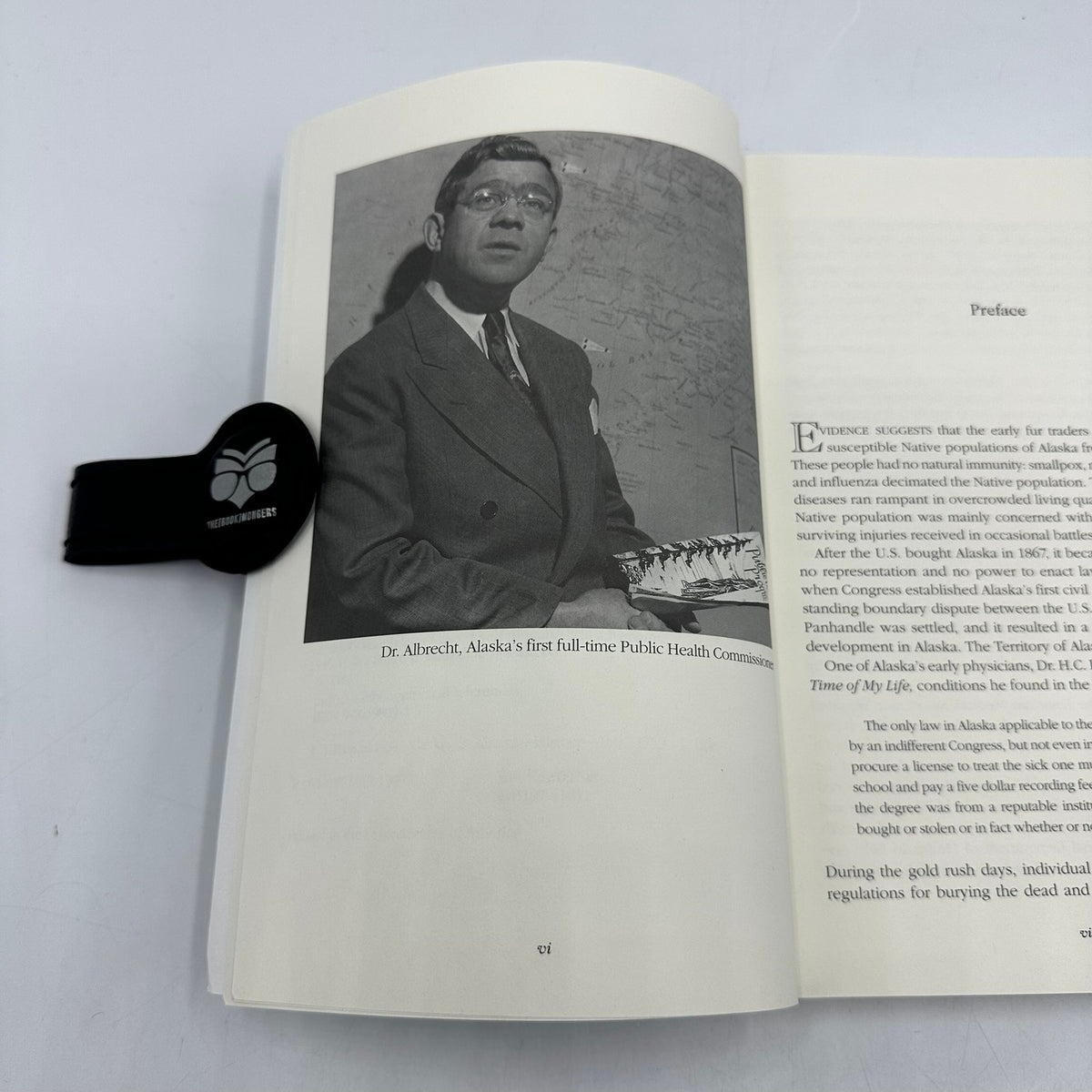 Alaska′s Search for a Killer Seafaring Medical Adventure Susan Meredith SIGNED