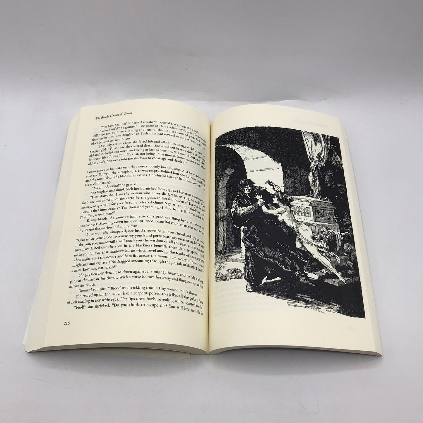 The Bloody Crown of Conan Robert Ervin Howard Science Fiction Adventure Fantasy