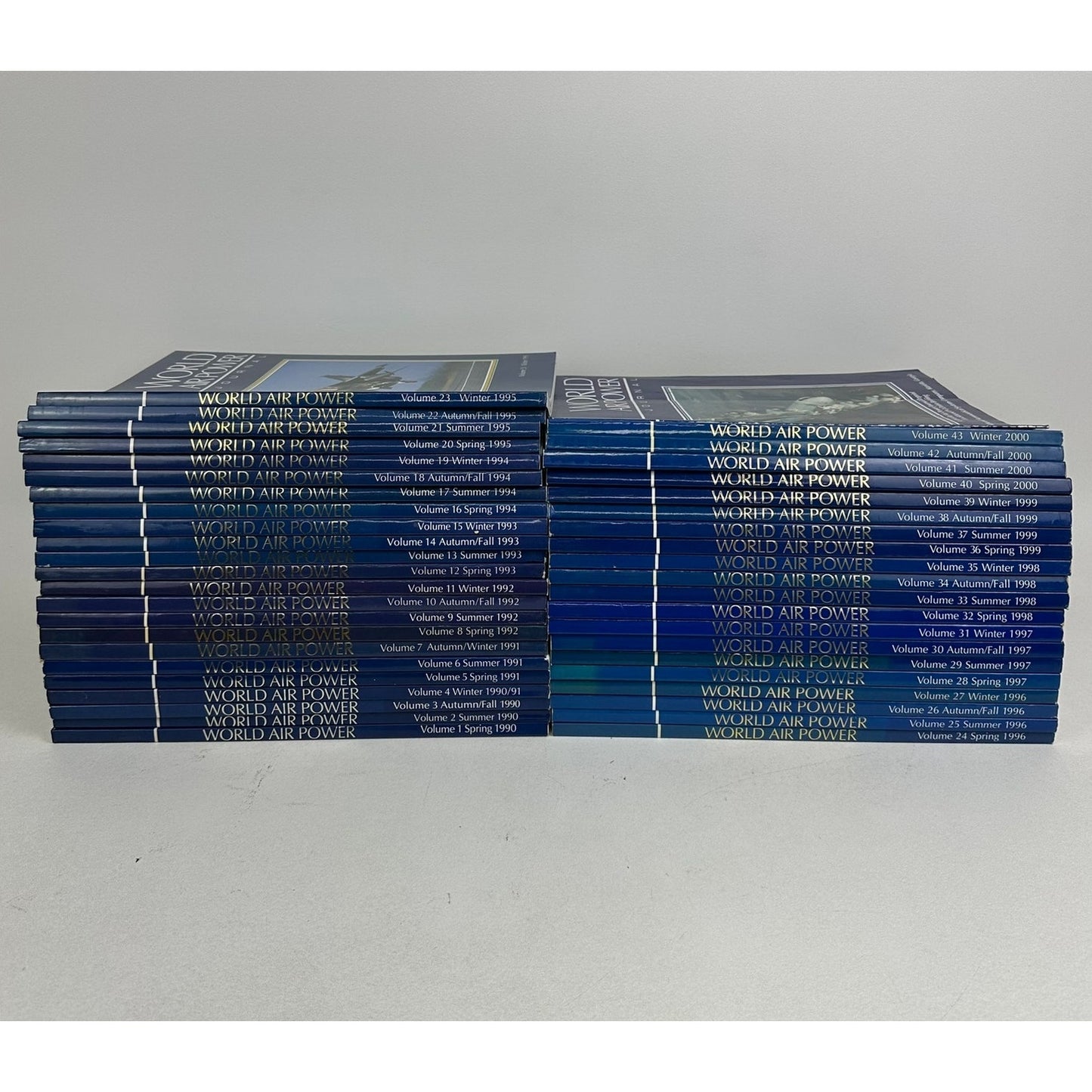 World Air Power Journal Complete Set of 43 with Lockheed P-3 Orion Briefing