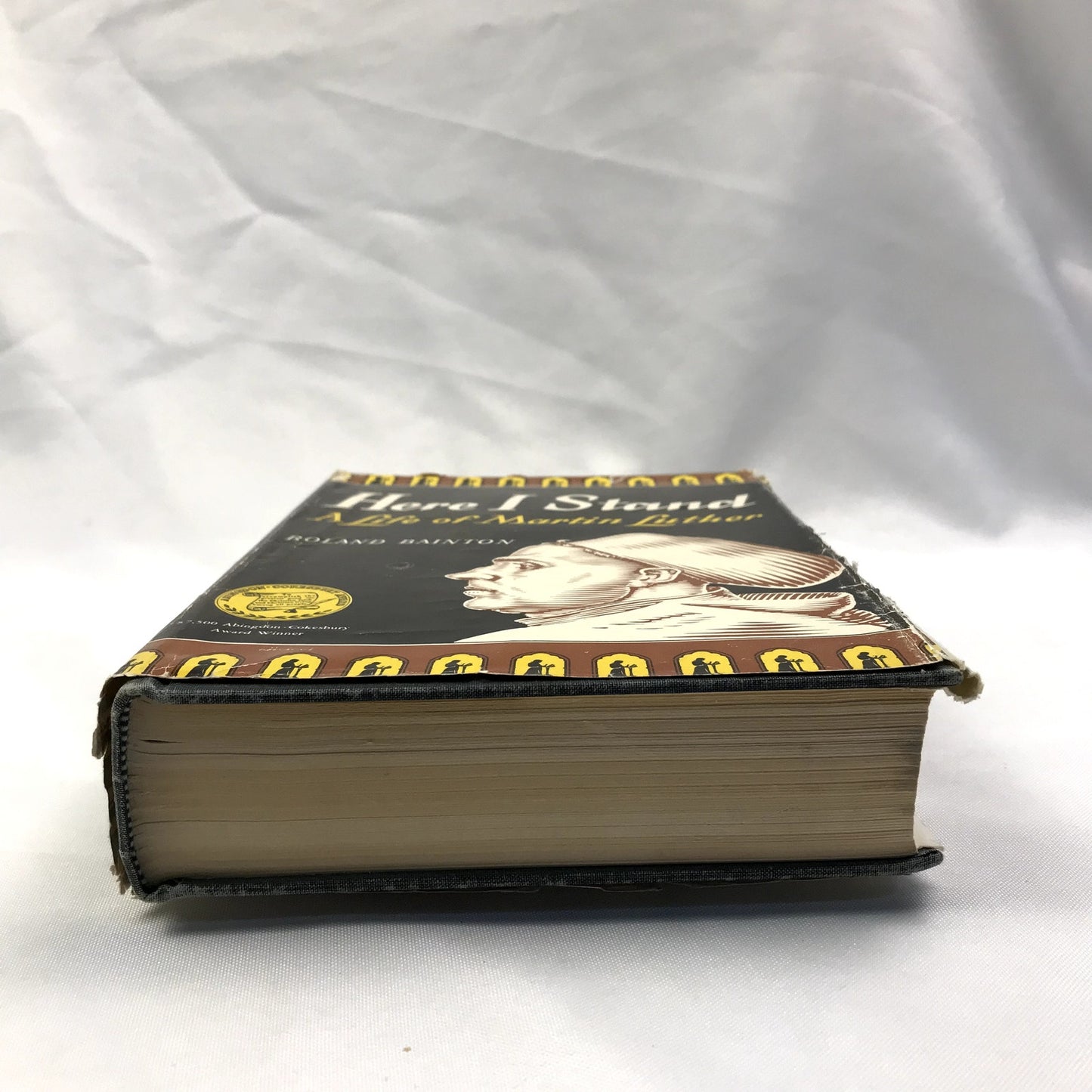 Here I Stand: A Life of Martin Luther Hardcover Book by Roland H. Bainton 1950