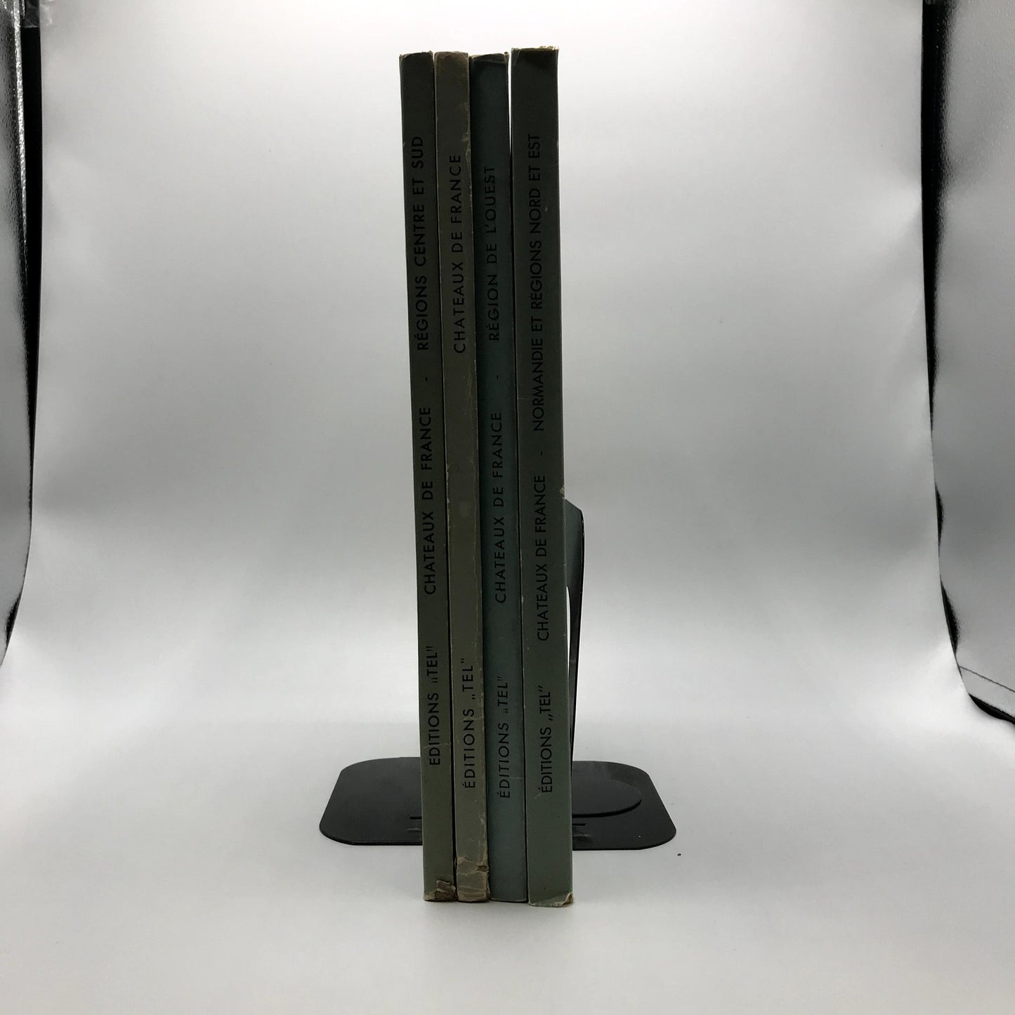 Complete 4 Volume Set of Chateaux De France Illustrated French Guide Books 1948