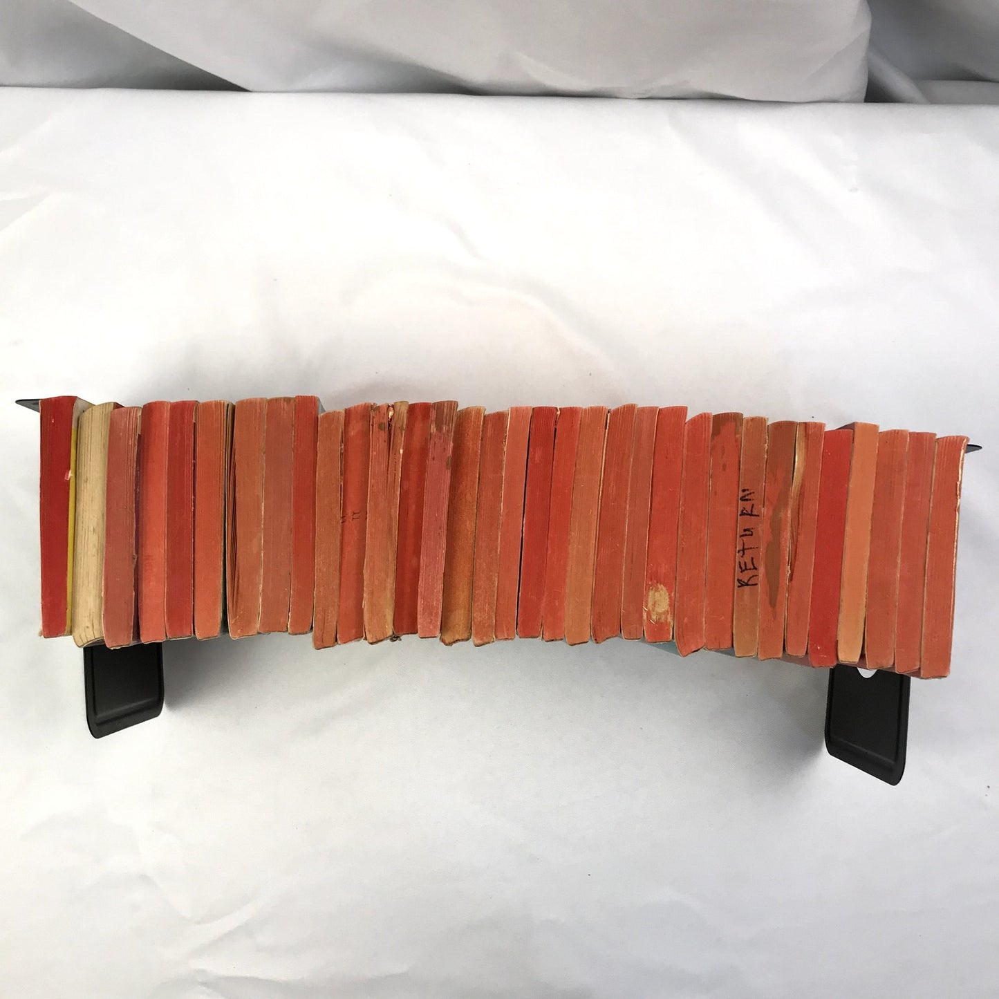 Lot 33 Vintage Harlequin Romance Paperback Books 1960-70 Red Sprayed Edges