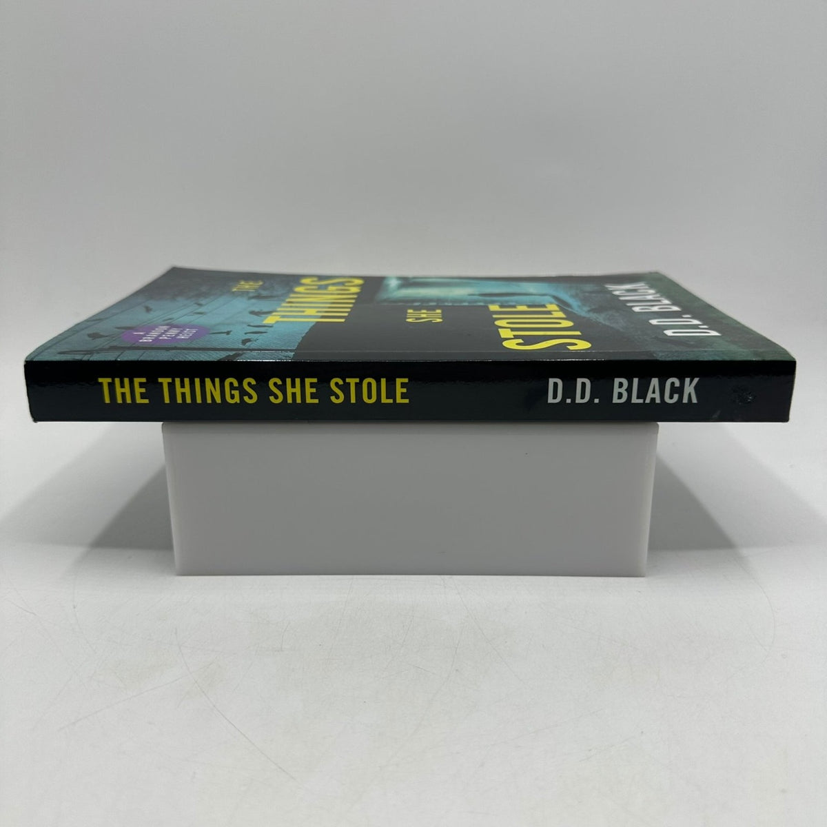 The Things She Stole D.D. Black A Brandon Penny Heist Crime Thriller Paperback