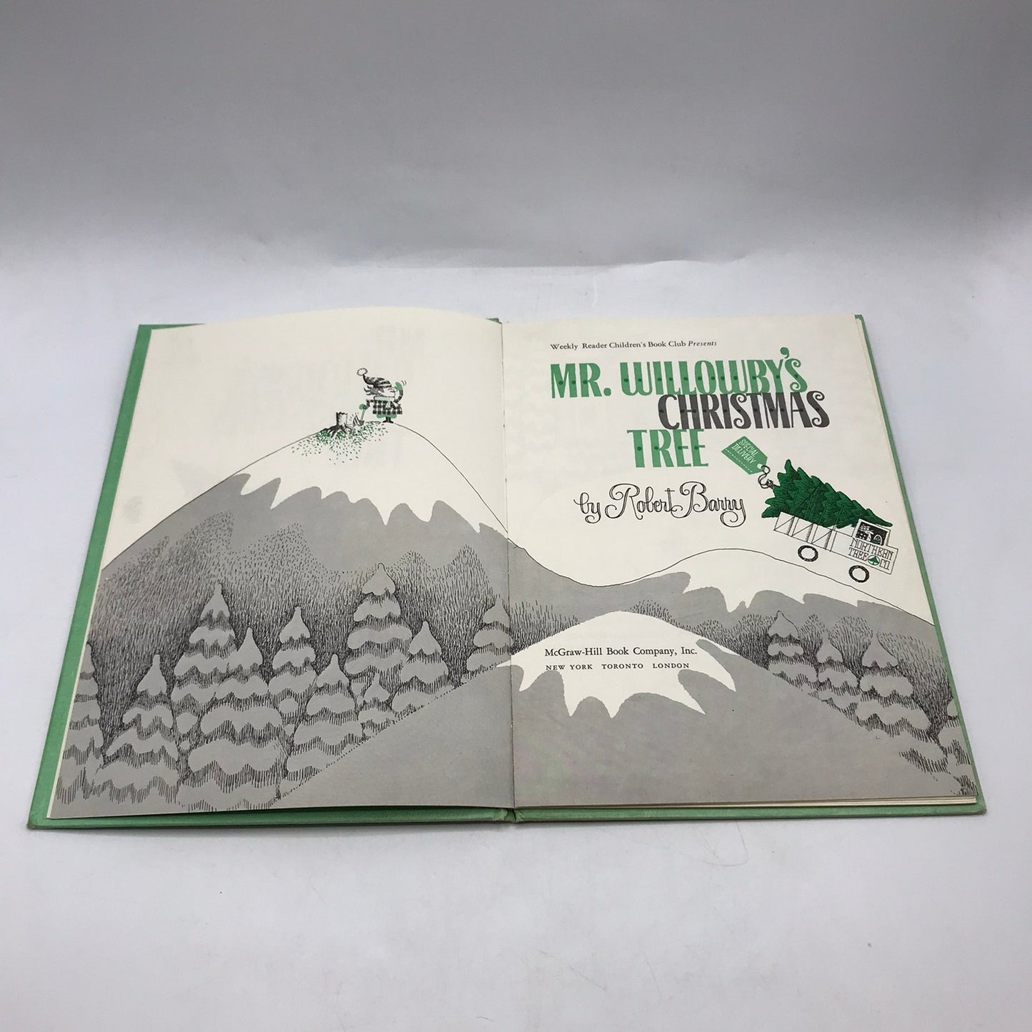 Mr Willowbys Christmas Tree Robert Barry Weekly Reader Childrens Book Club